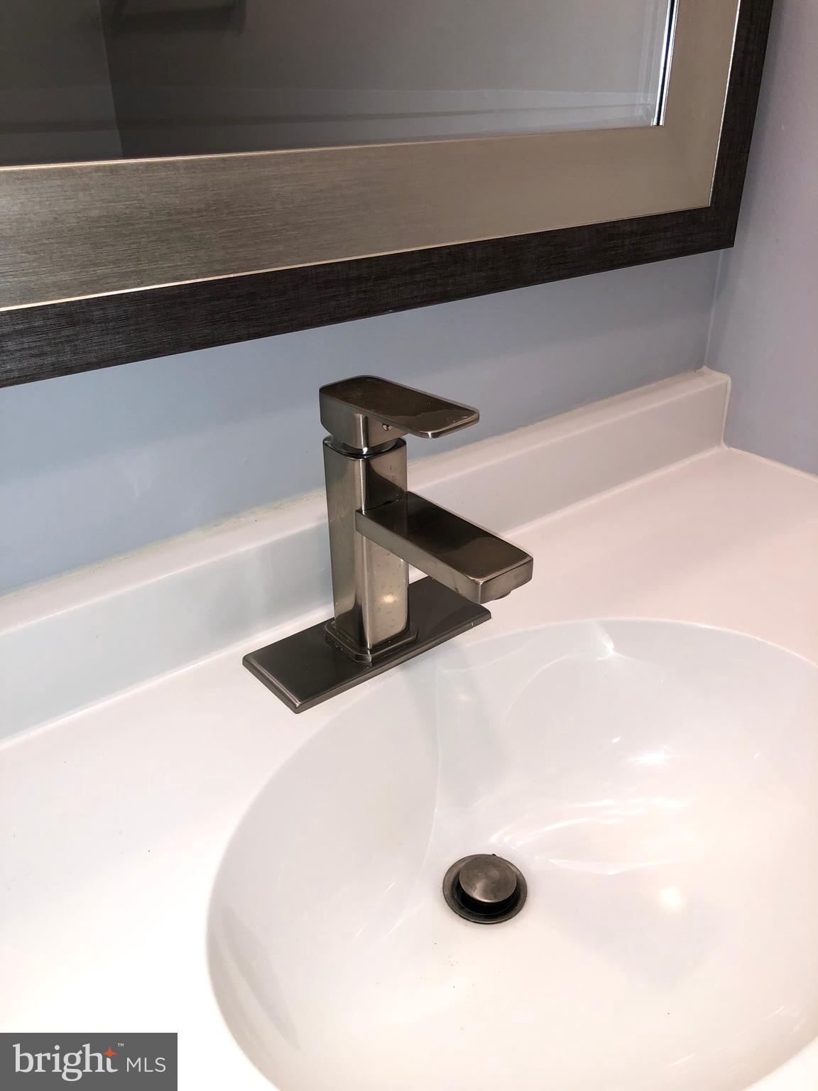 VANTAGE HILL - Residential