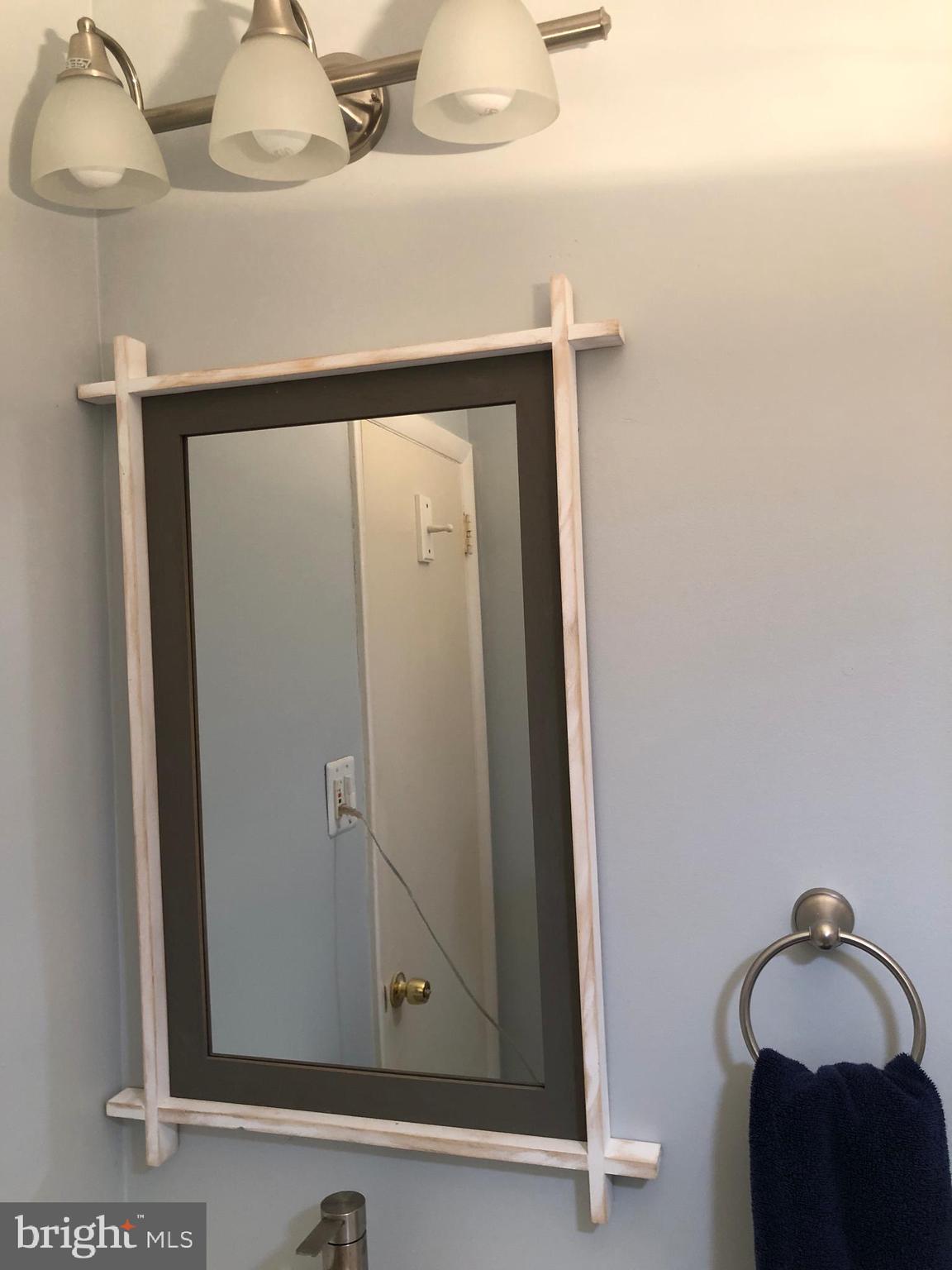 VANTAGE HILL - Residential