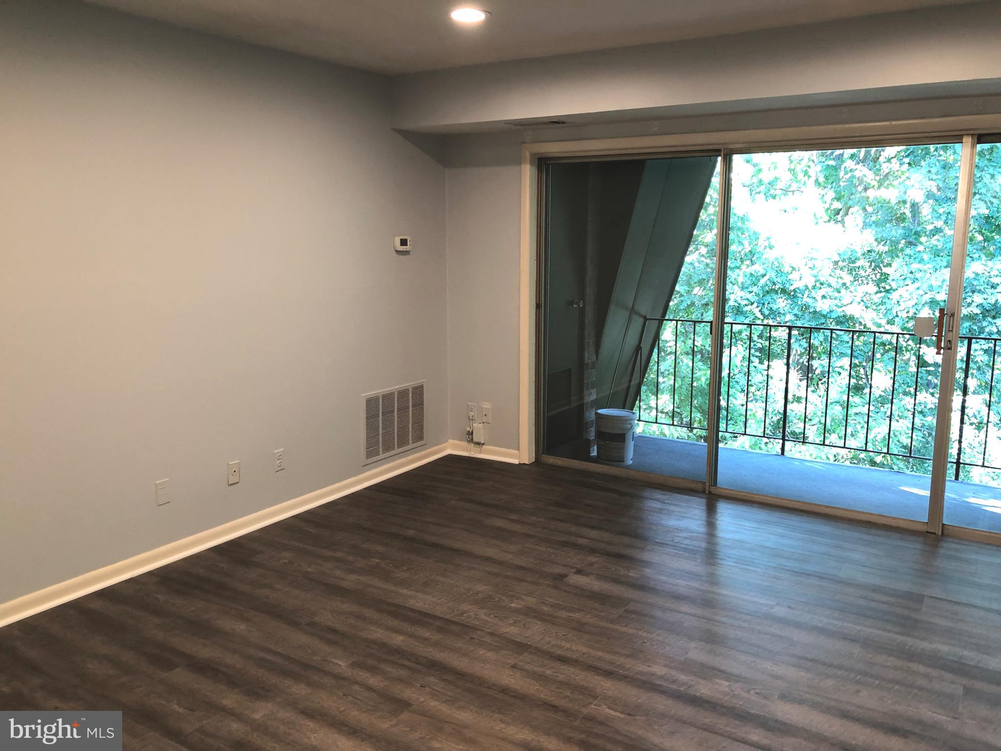 VANTAGE HILL - Residential