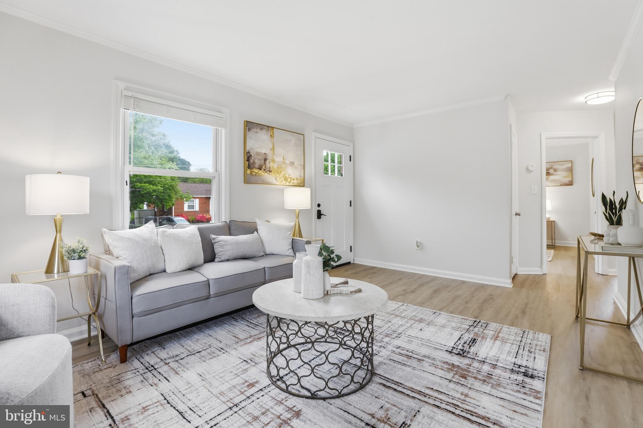 KENSINGTON HEIGHTS - Residential
