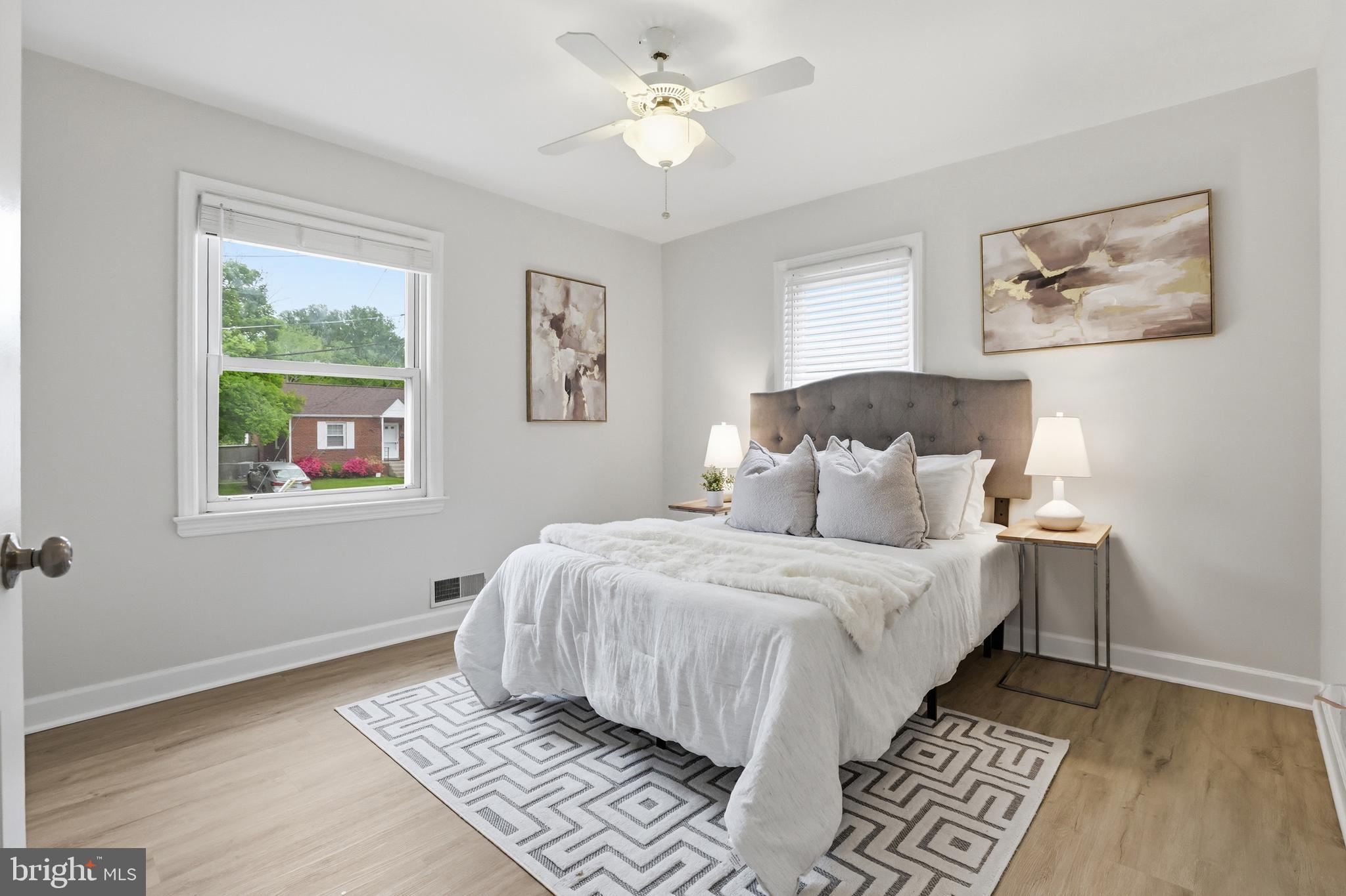 KENSINGTON HEIGHTS - Residential