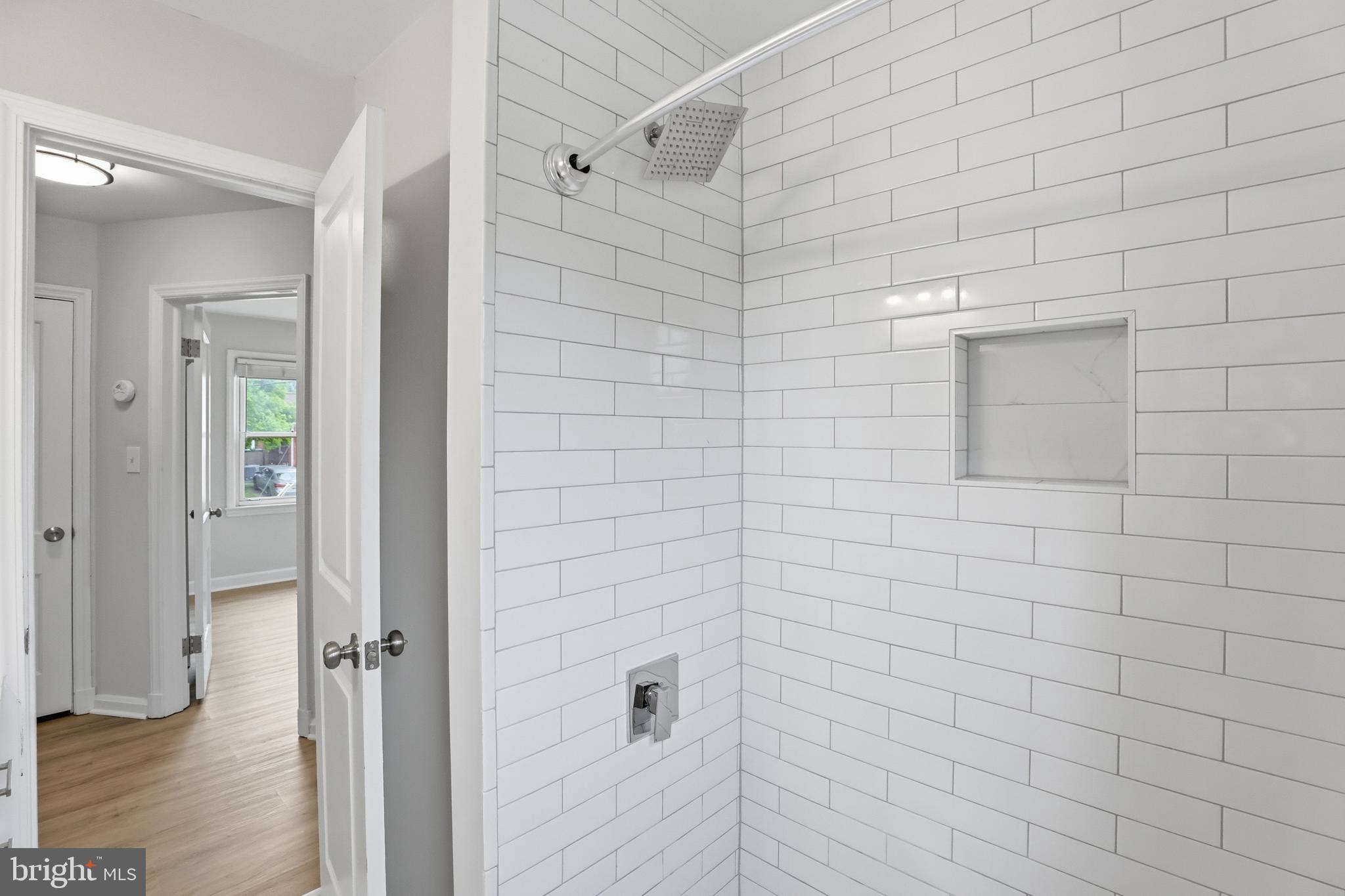 KENSINGTON HEIGHTS - Residential