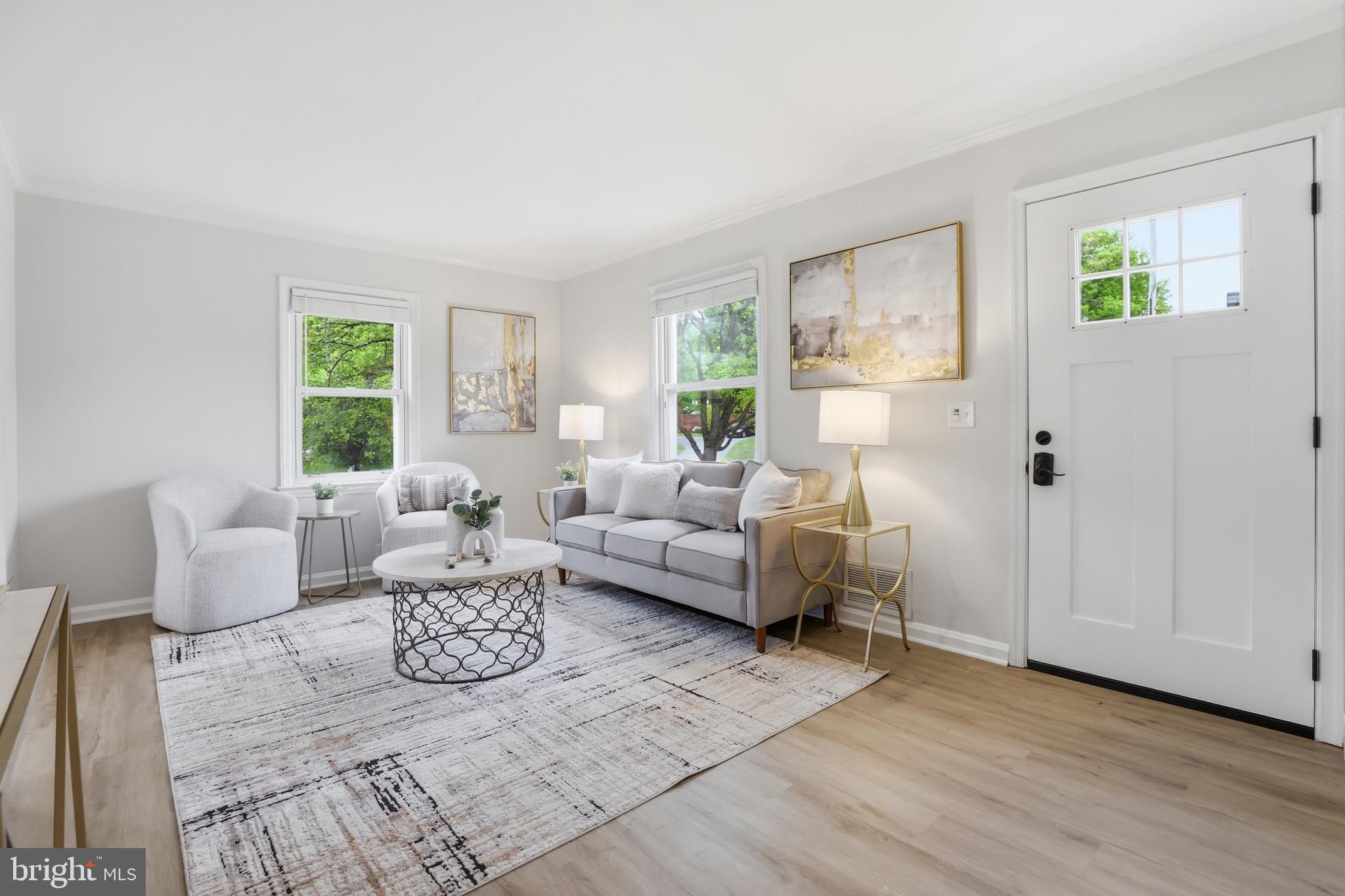 KENSINGTON HEIGHTS - Residential