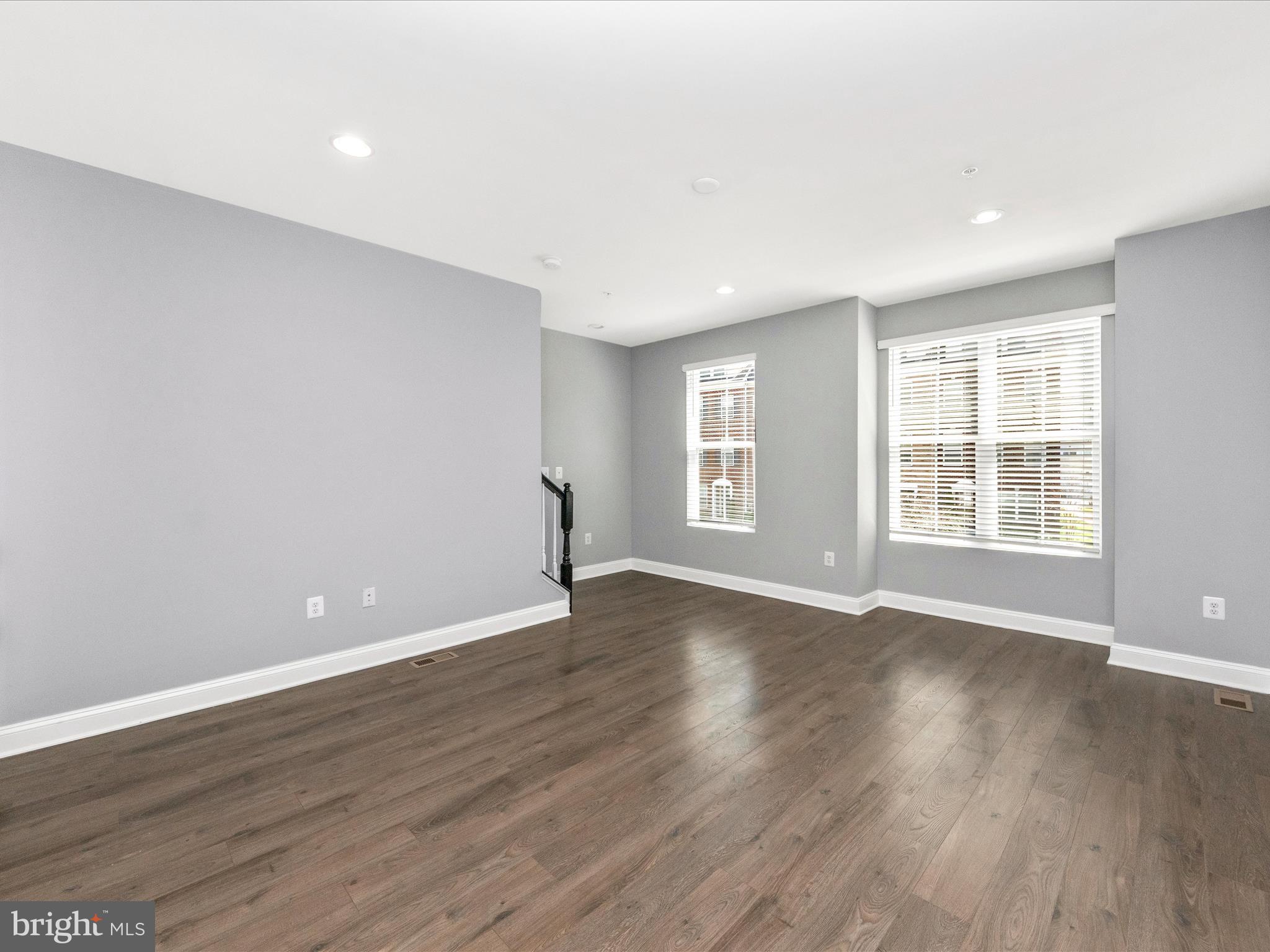 STONEHAVEN - Residential