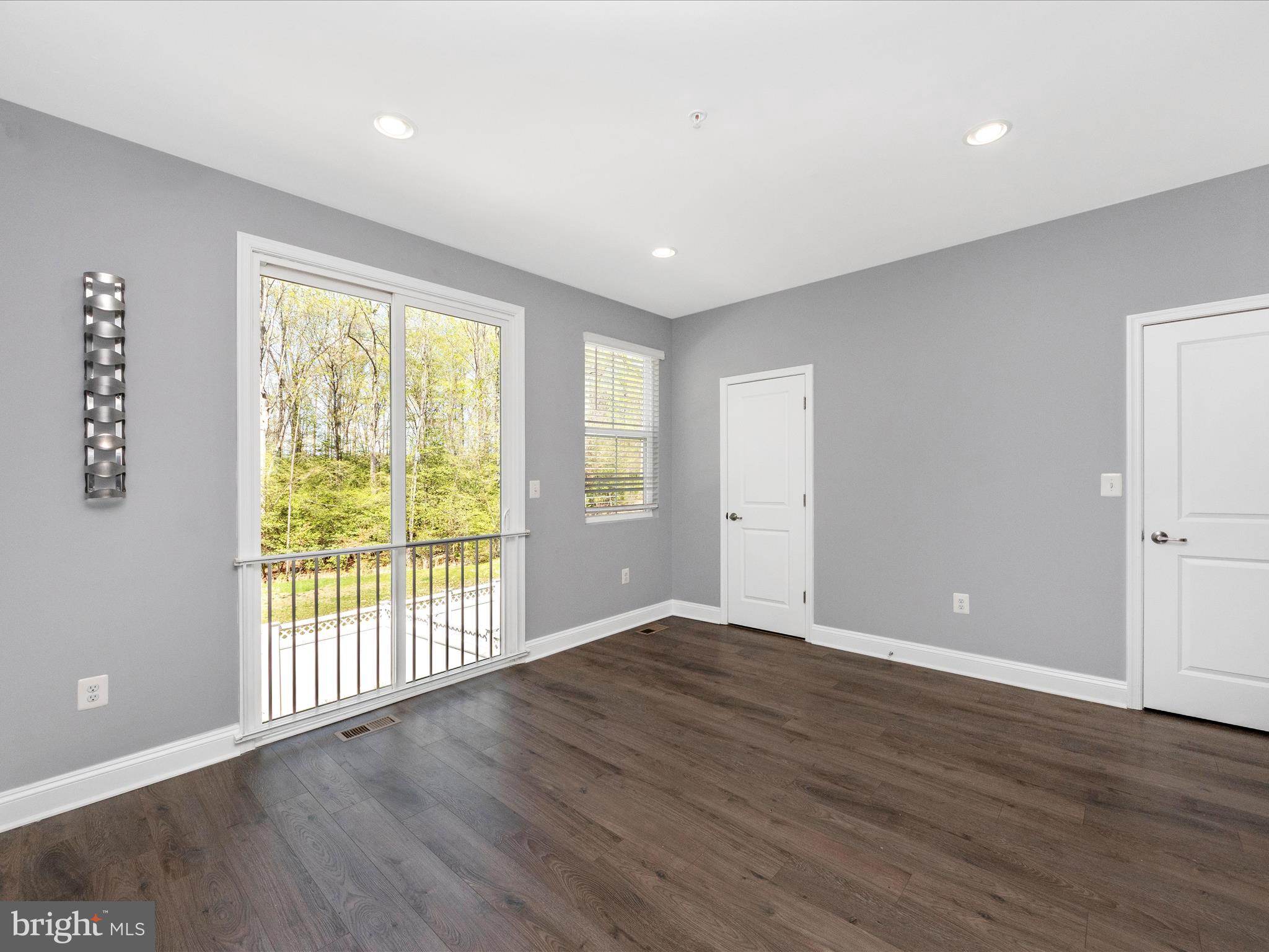 STONEHAVEN - Residential