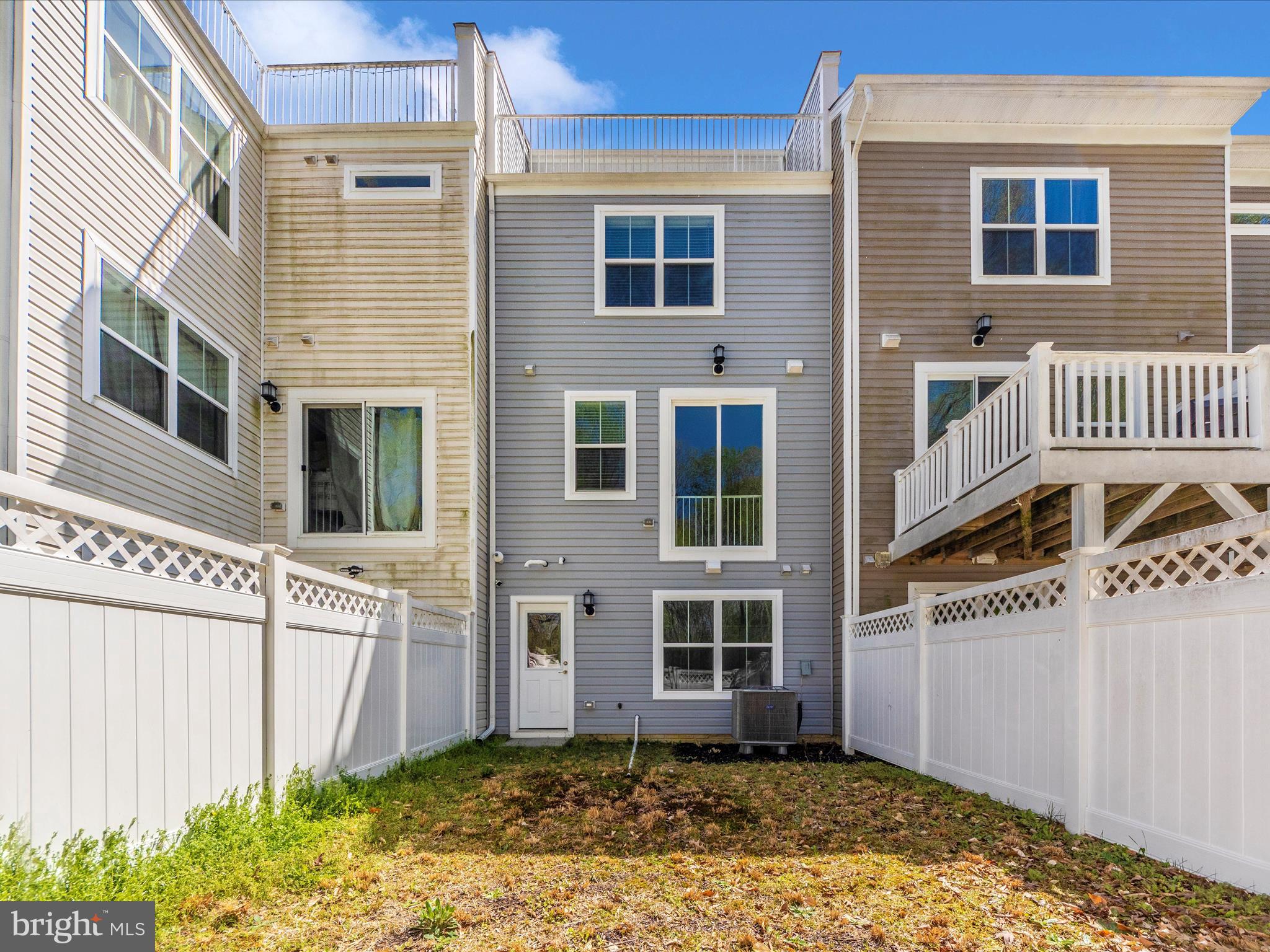 STONEHAVEN - Residential