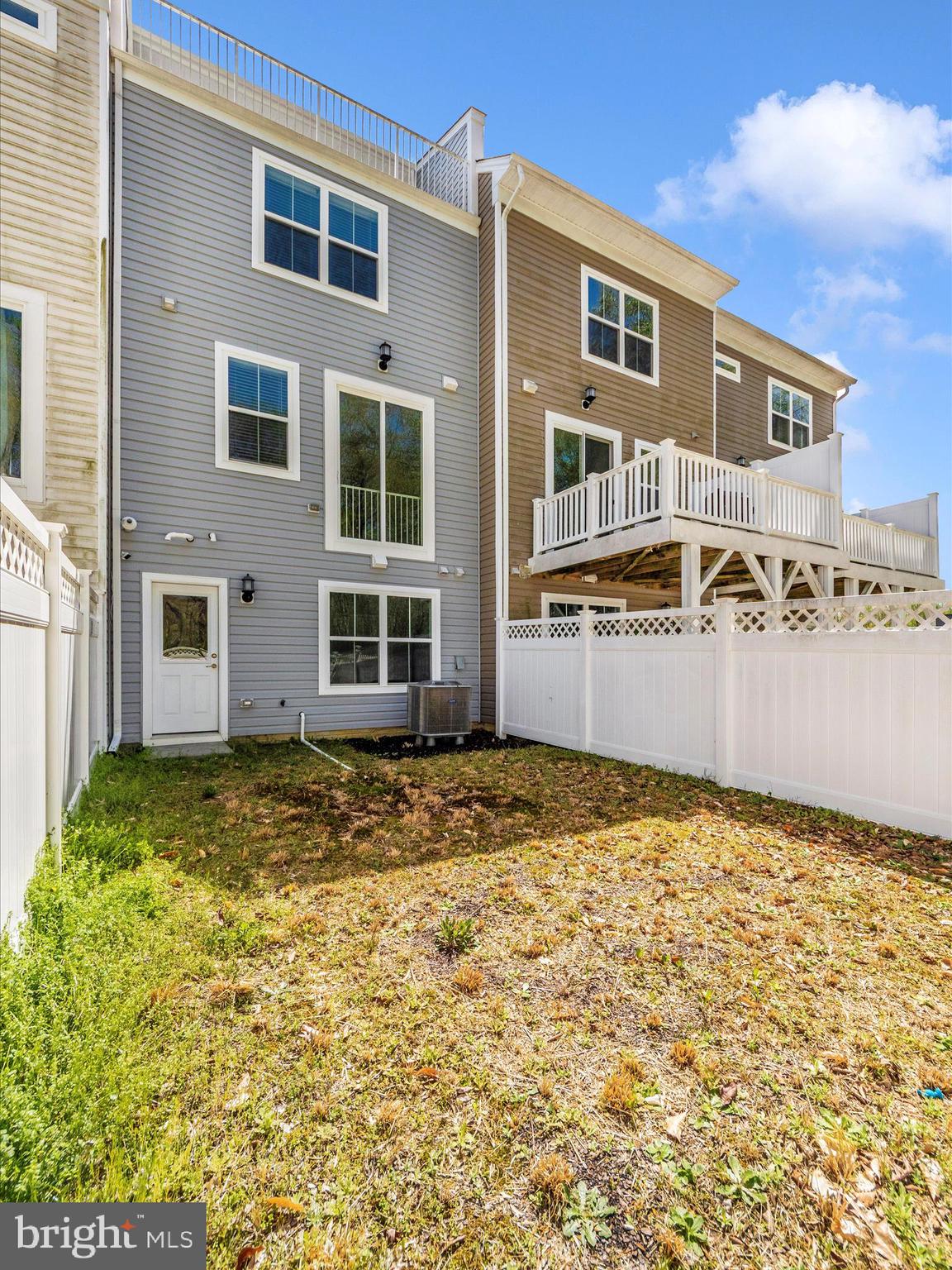 STONEHAVEN - Residential