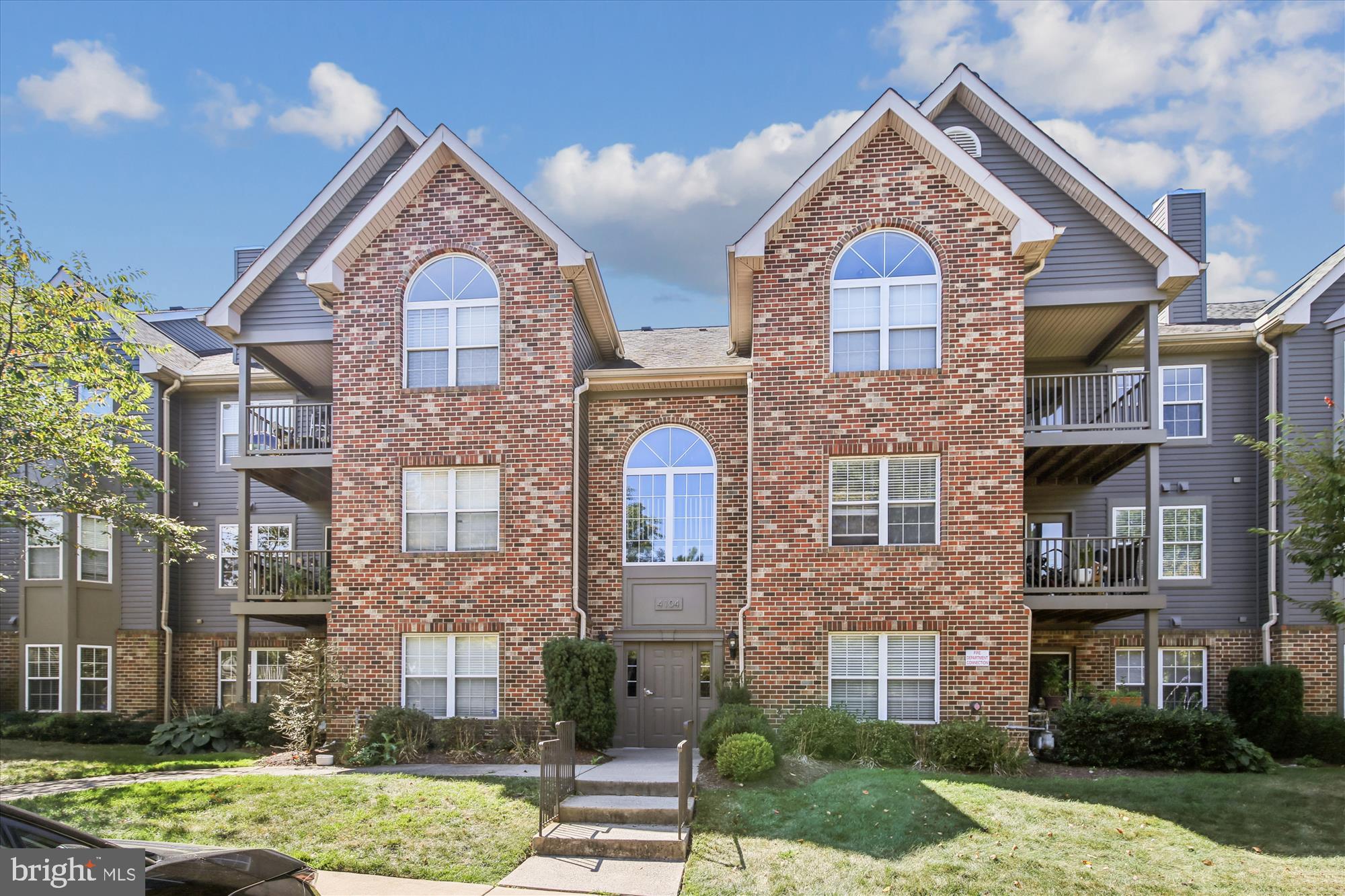 FAIRMONT - Residential