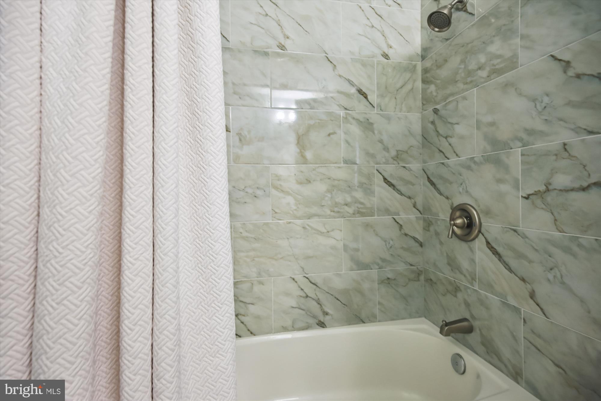 FAIRMONT - Residential