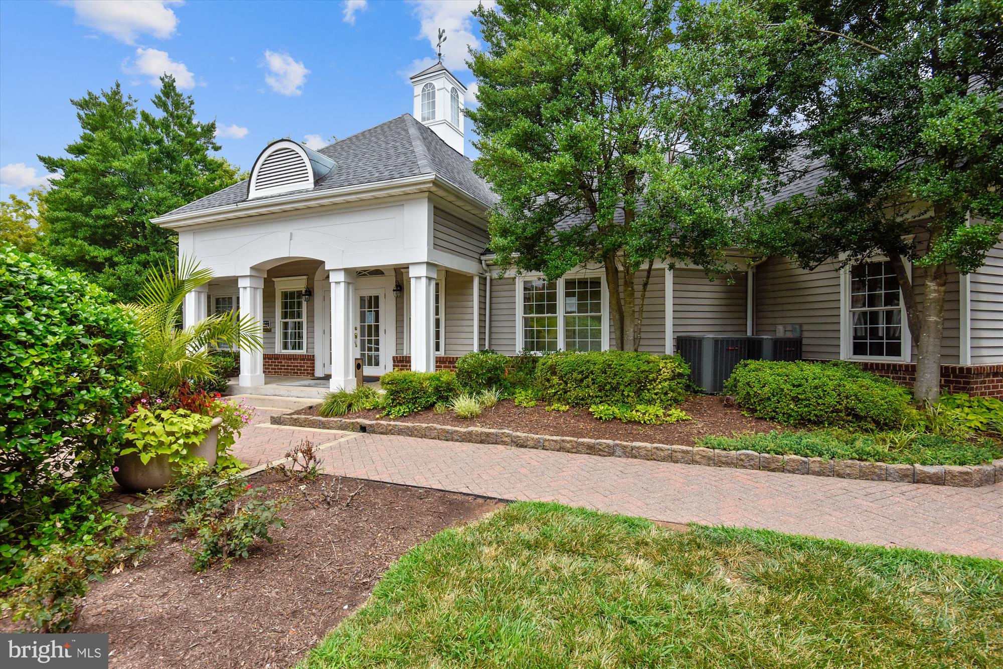 FAIRMONT - Residential