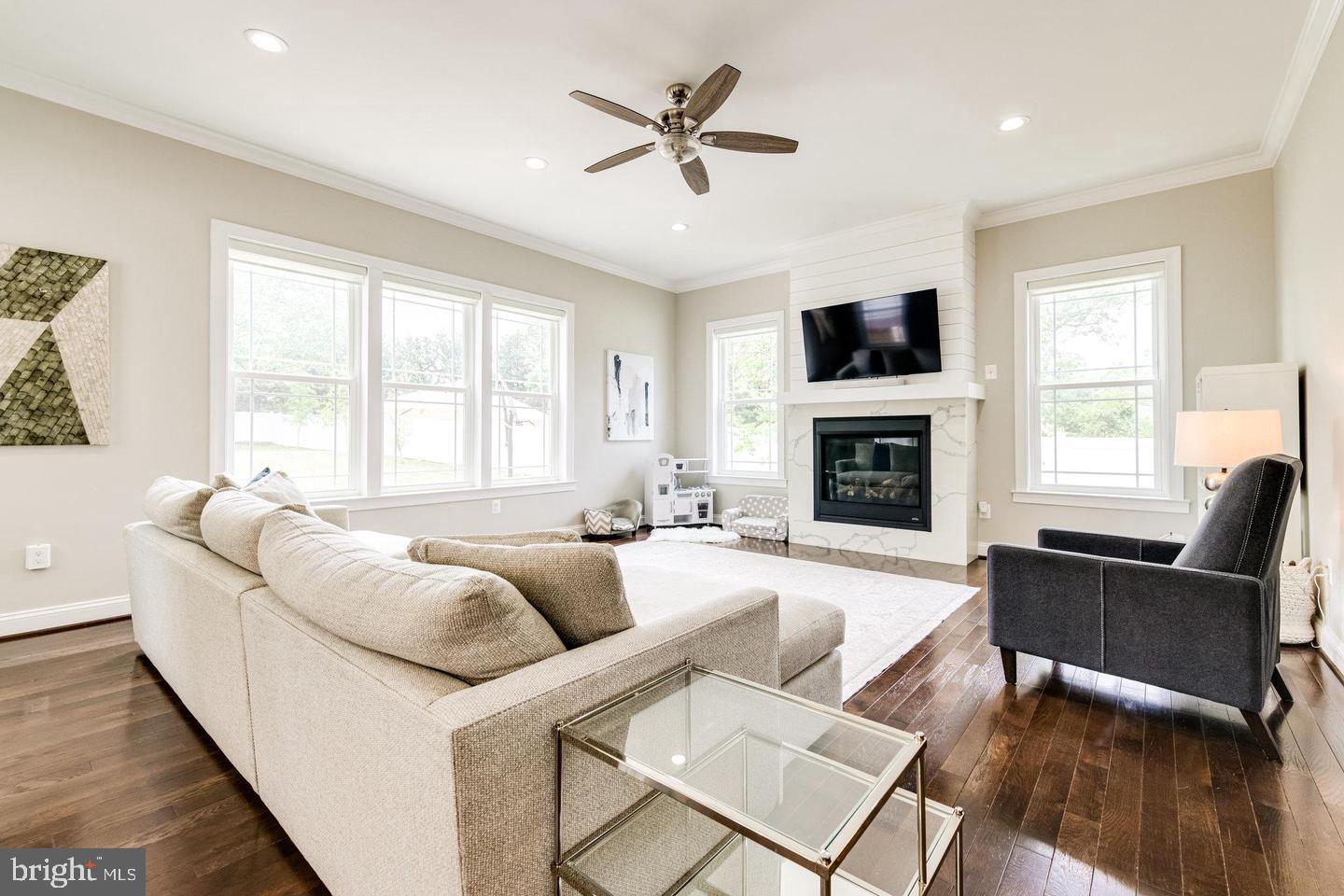 FAIRVIEW - Residential