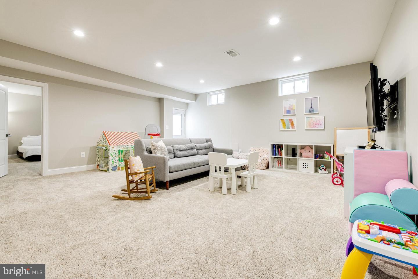 FAIRVIEW - Residential