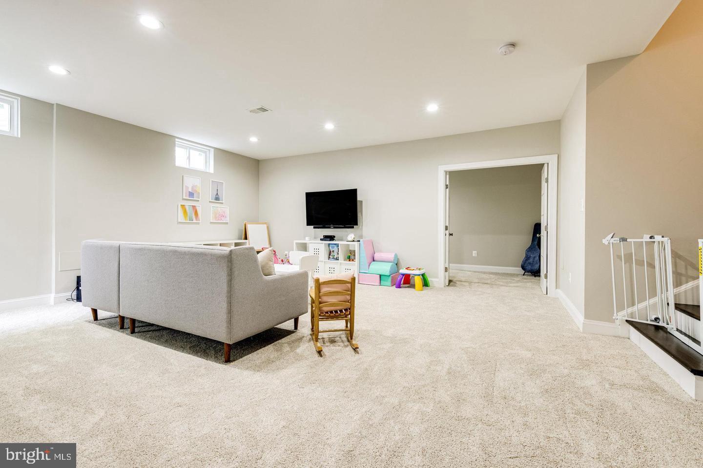 FAIRVIEW - Residential