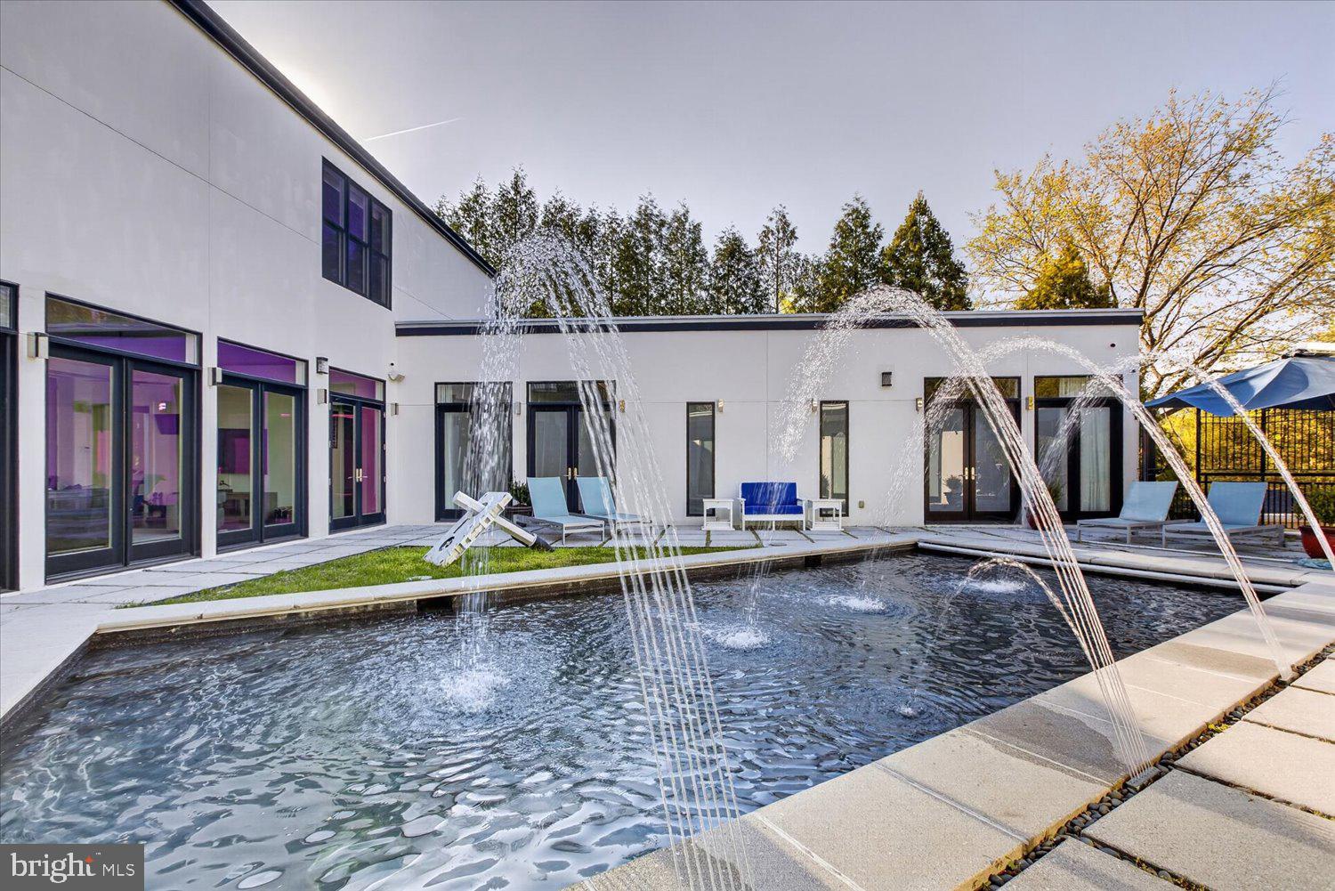 FOREST HILLS - Residential