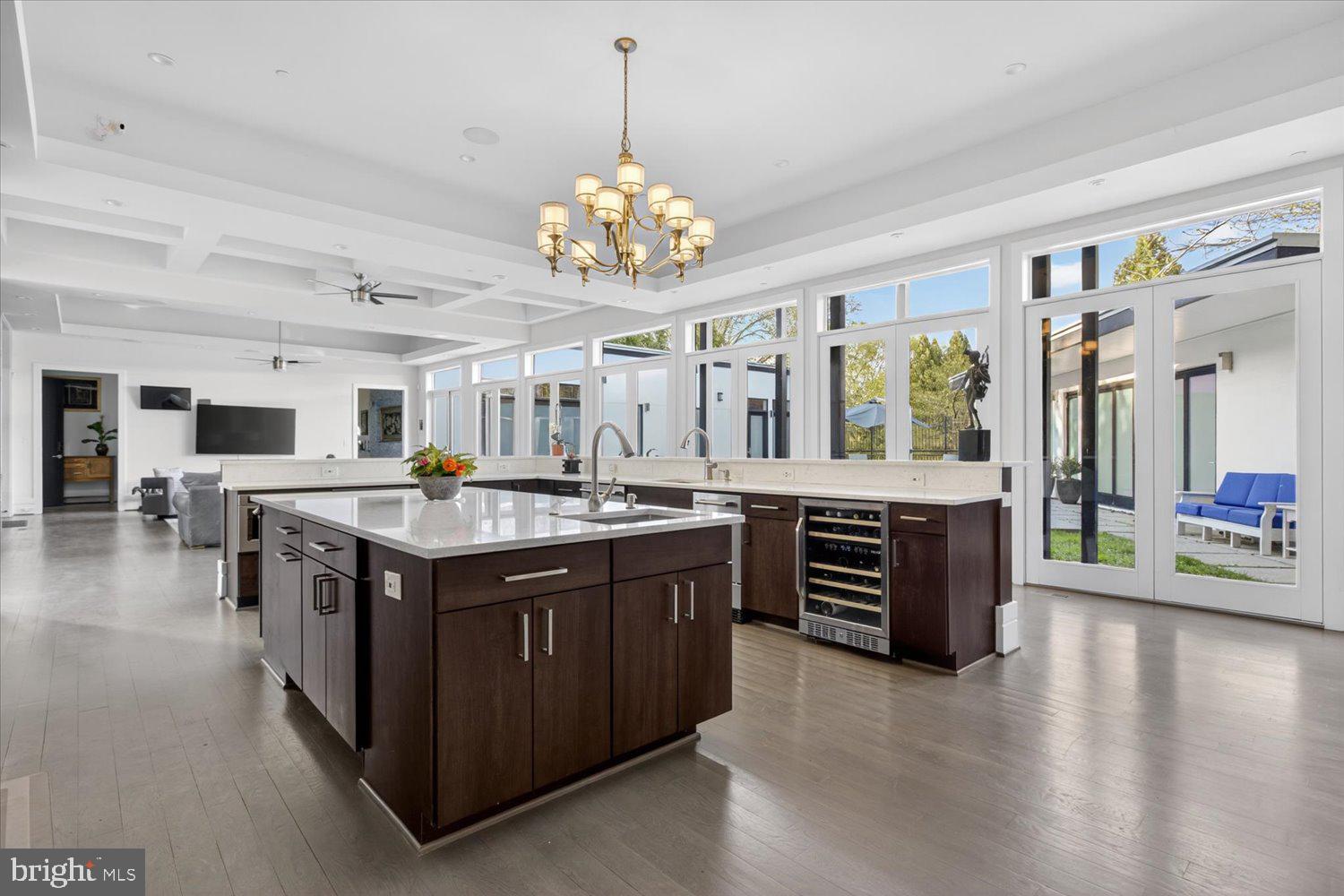 FOREST HILLS - Residential