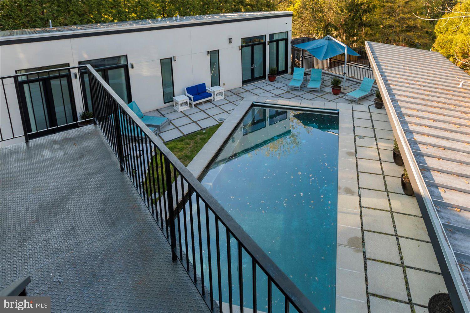 FOREST HILLS - Residential