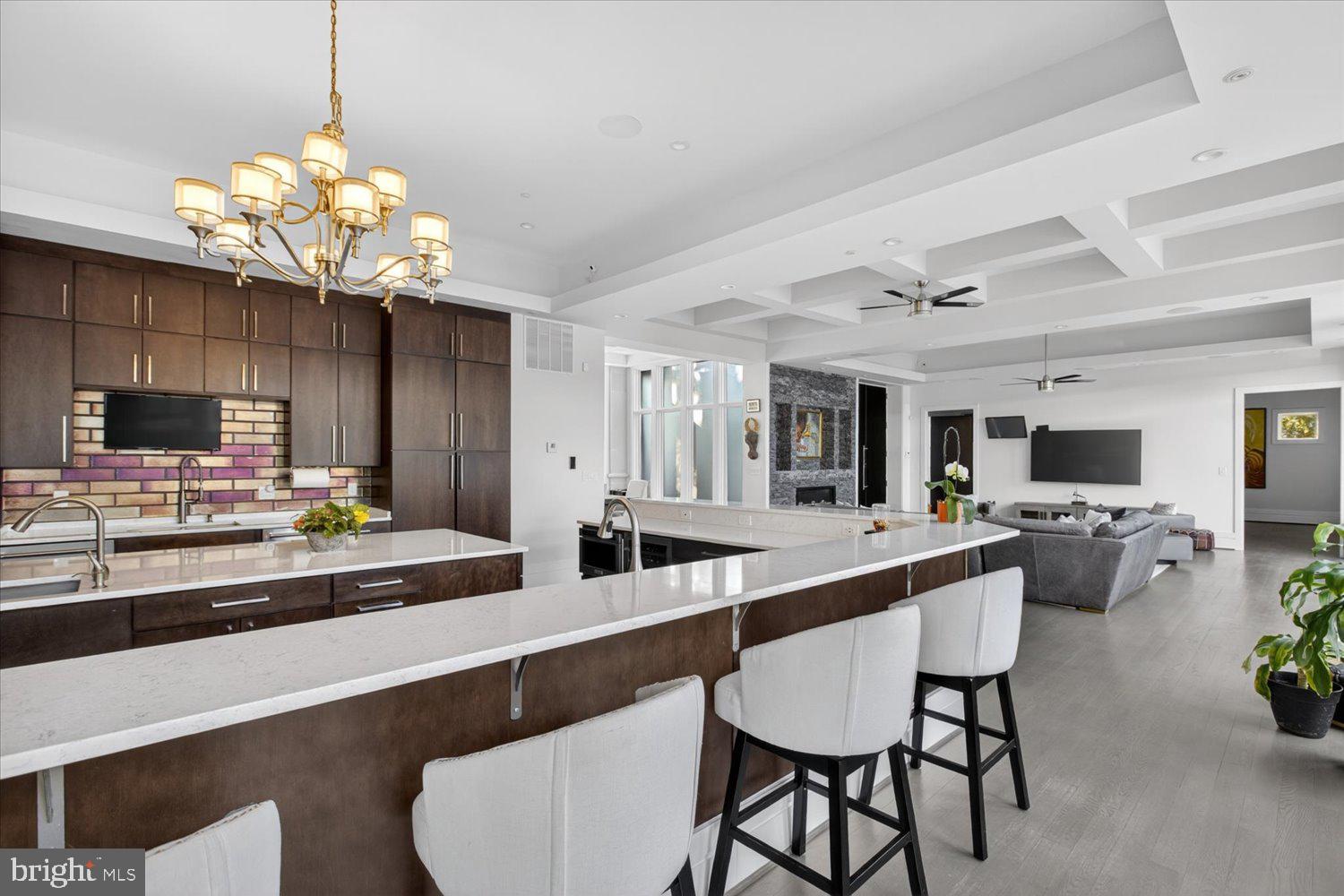 FOREST HILLS - Residential