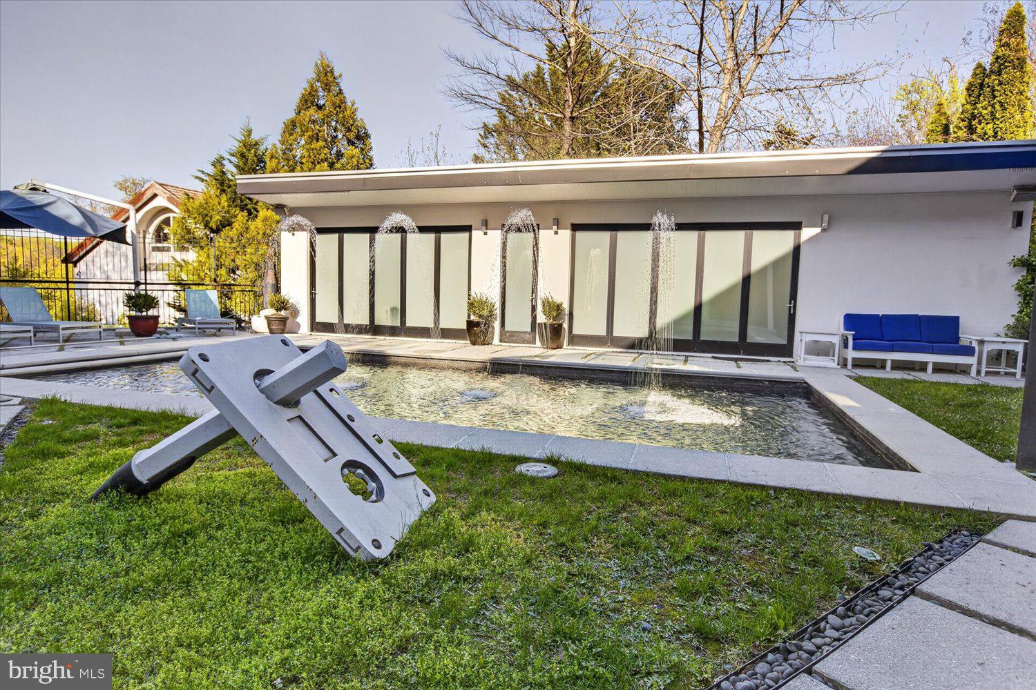FOREST HILLS - Residential