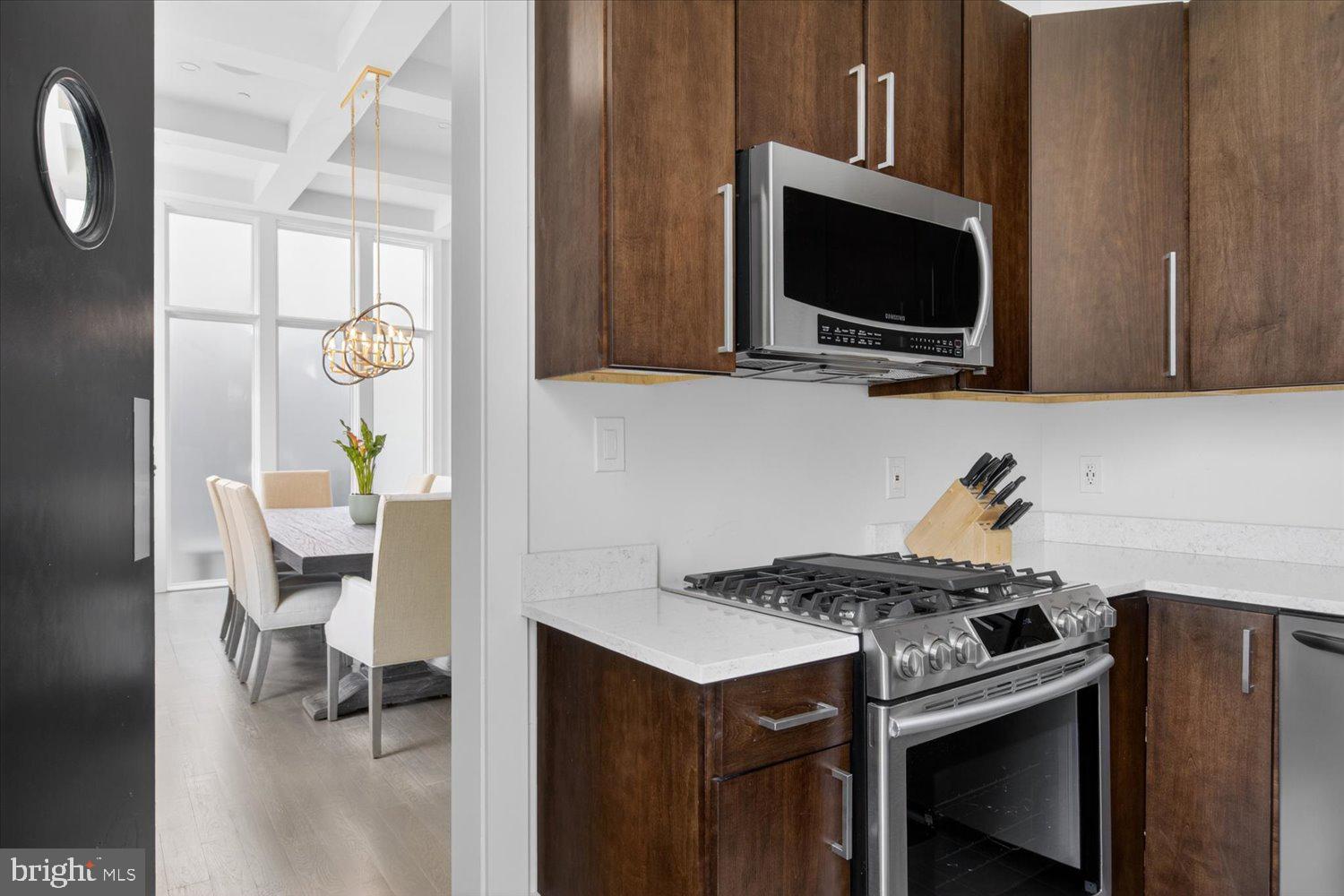 FOREST HILLS - Residential