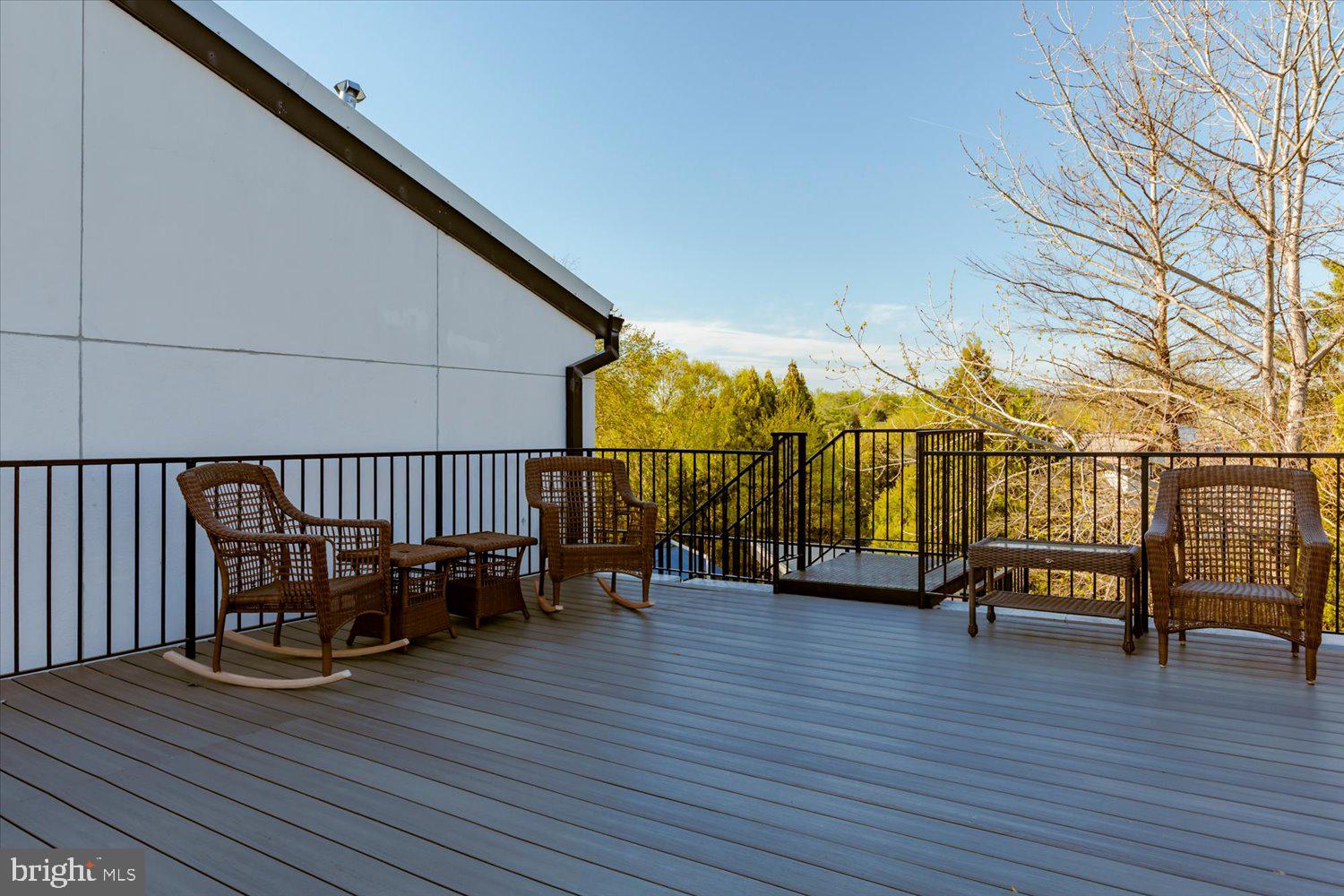 FOREST HILLS - Residential