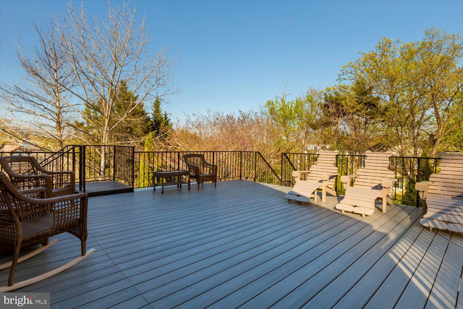 FOREST HILLS - Residential
