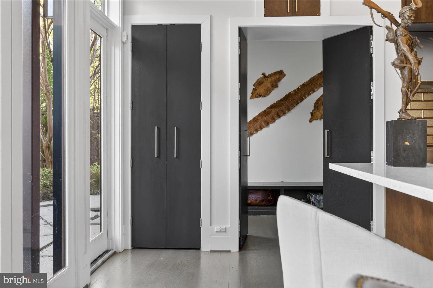 FOREST HILLS - Residential