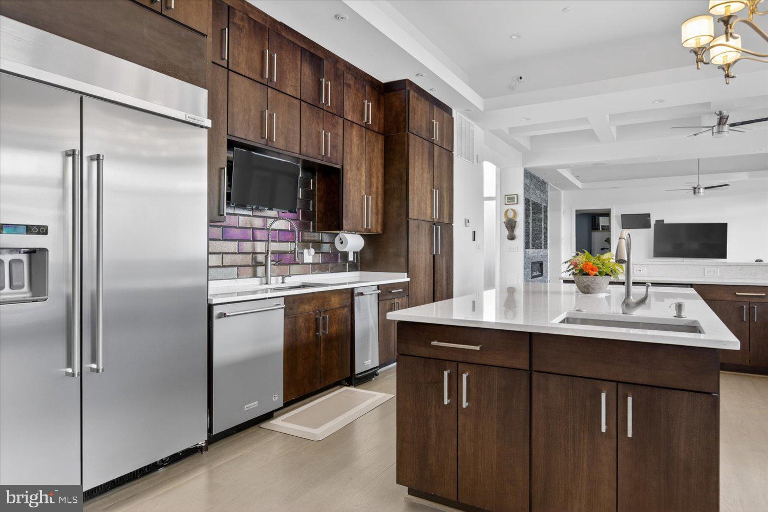 FOREST HILLS - Residential