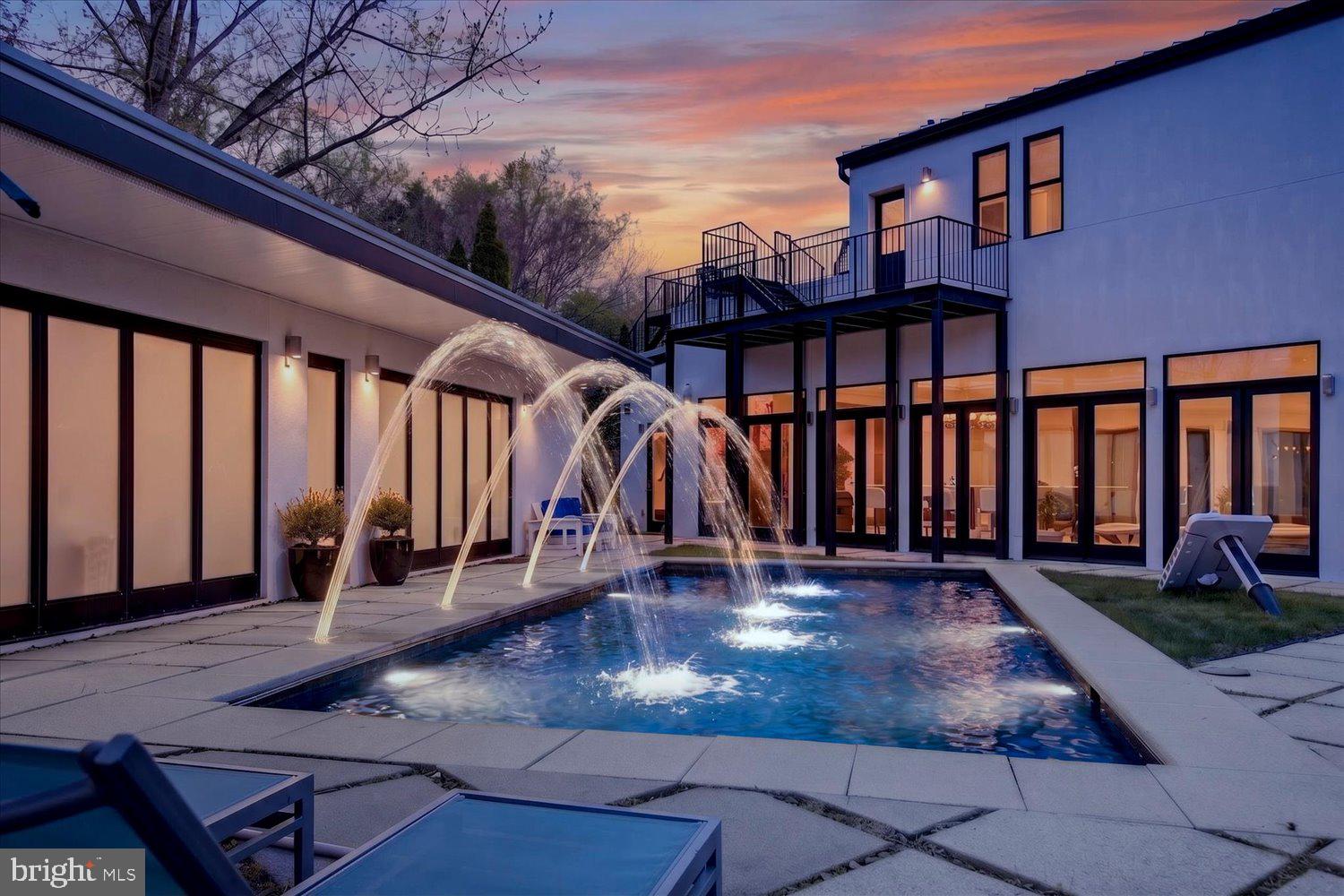 FOREST HILLS - Residential