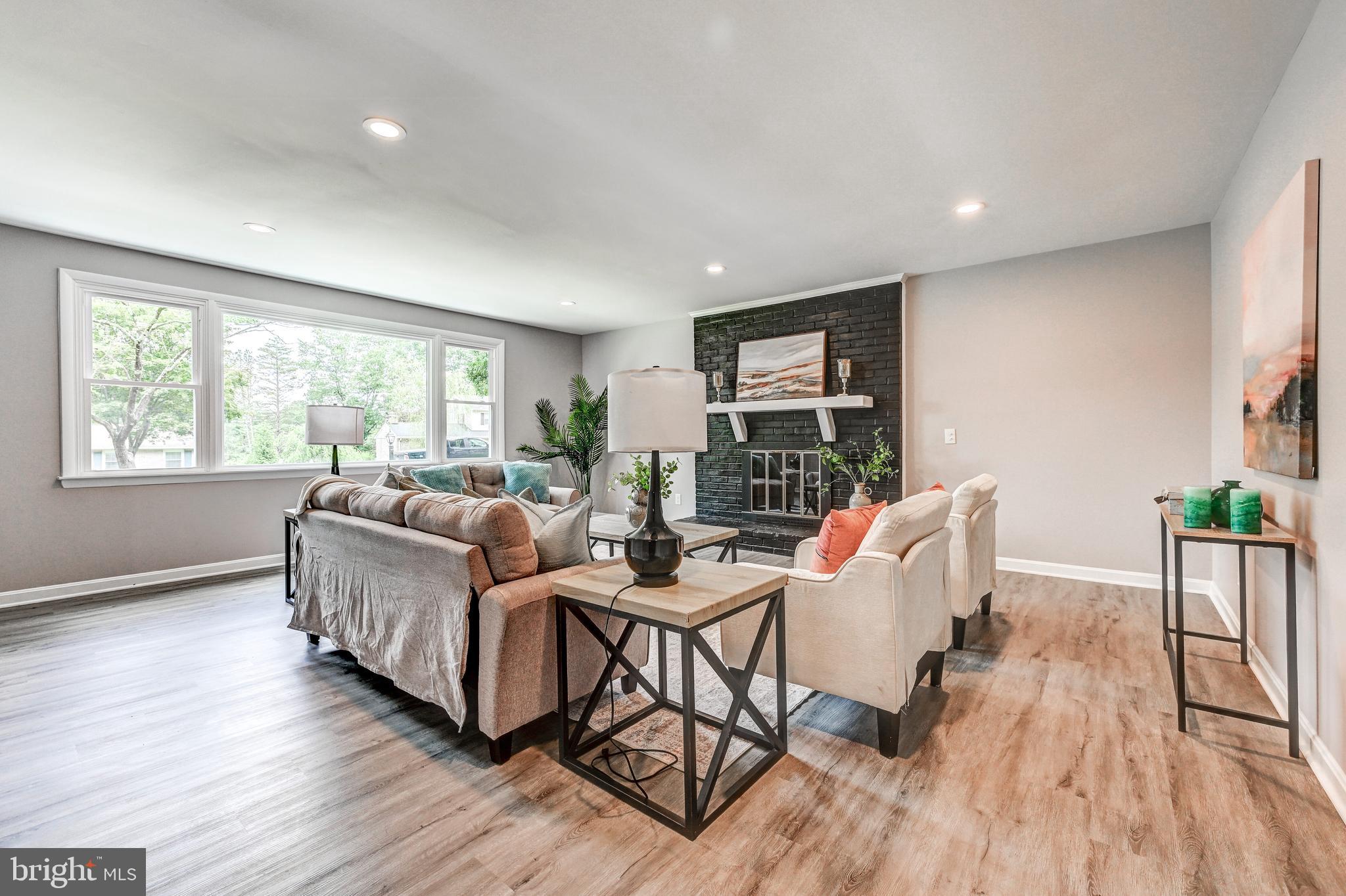 2411 CLYDESDALE ROAD