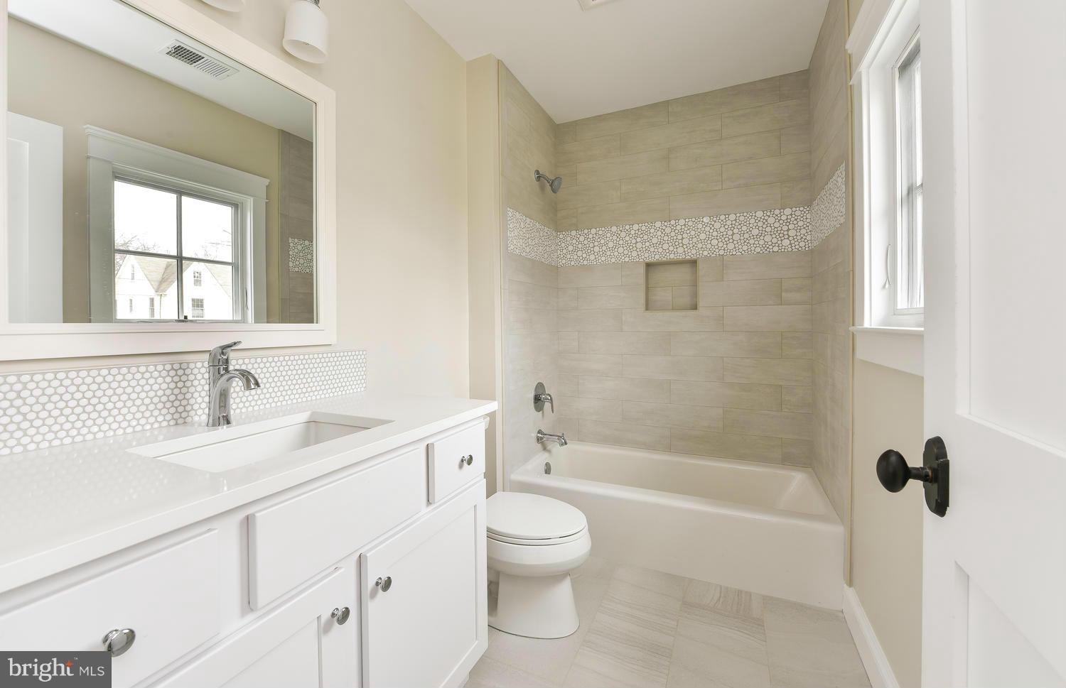 BEVERLEY HILLS - Residential