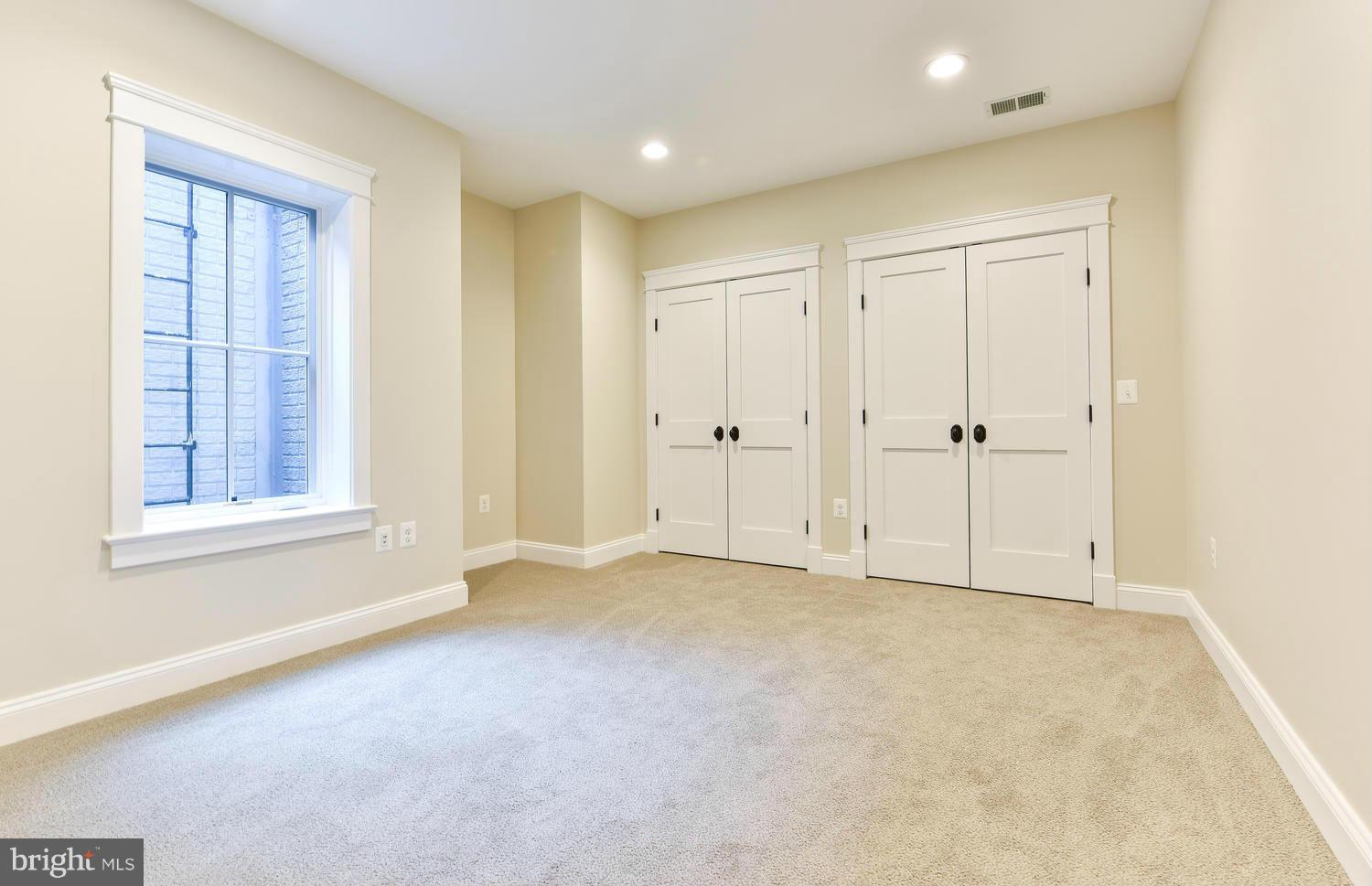 BEVERLEY HILLS - Residential