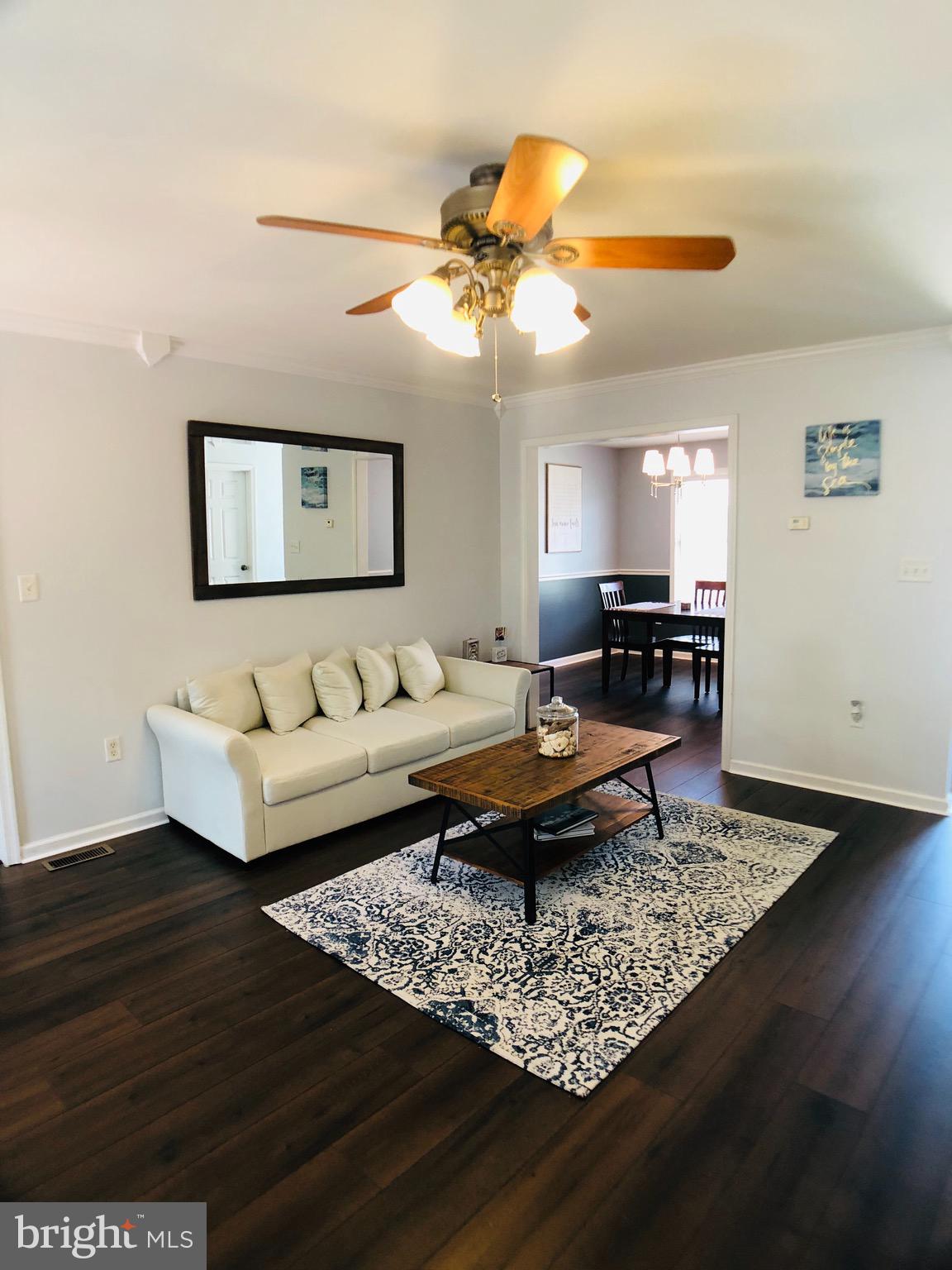 FORT HILL FARMS - Residential