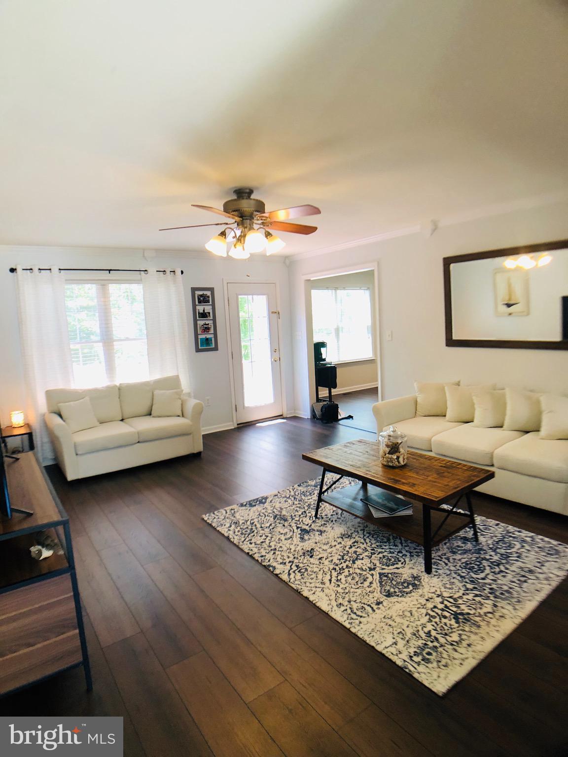 FORT HILL FARMS - Residential