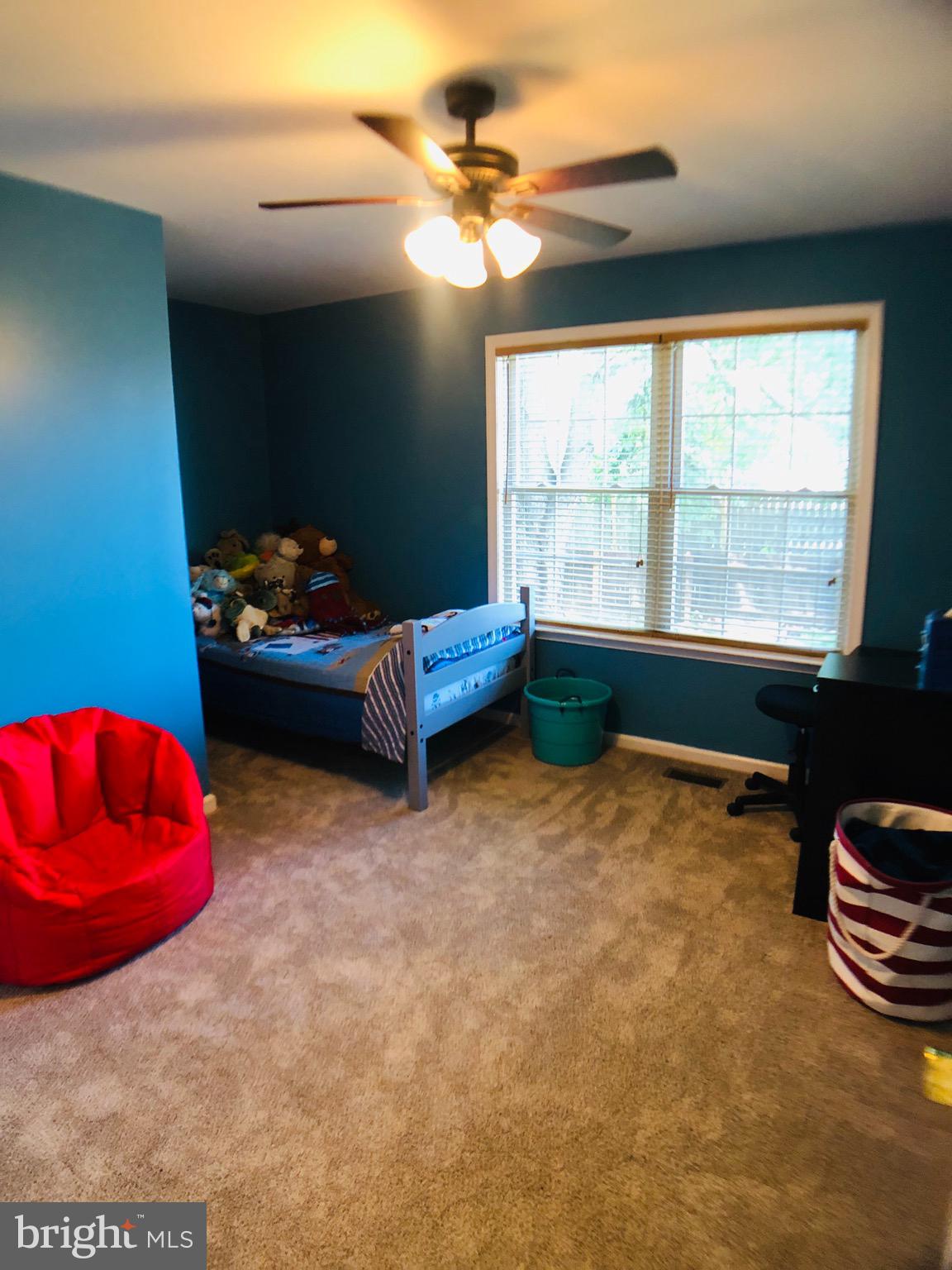 FORT HILL FARMS - Residential