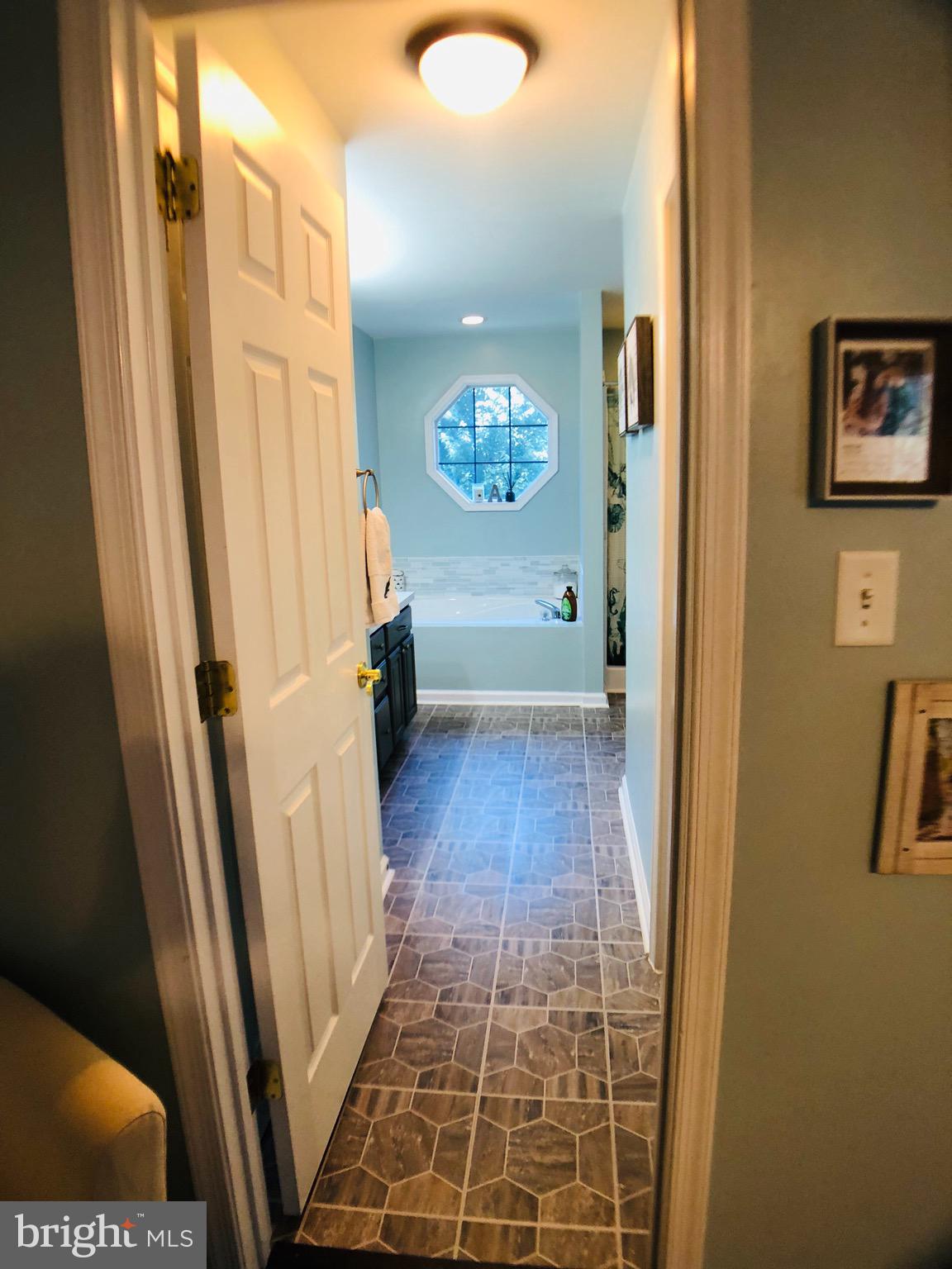 FORT HILL FARMS - Residential