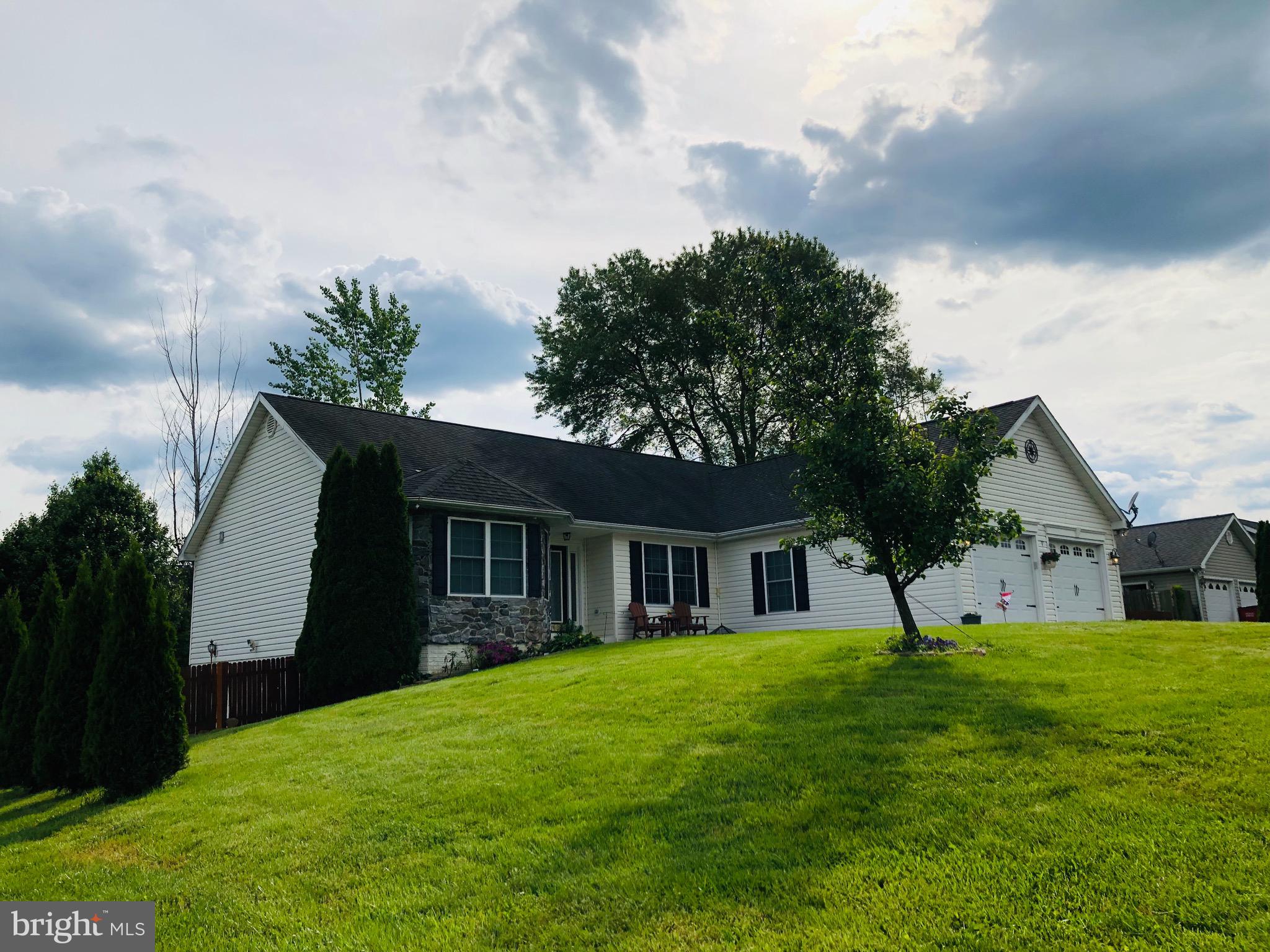 FORT HILL FARMS - Residential