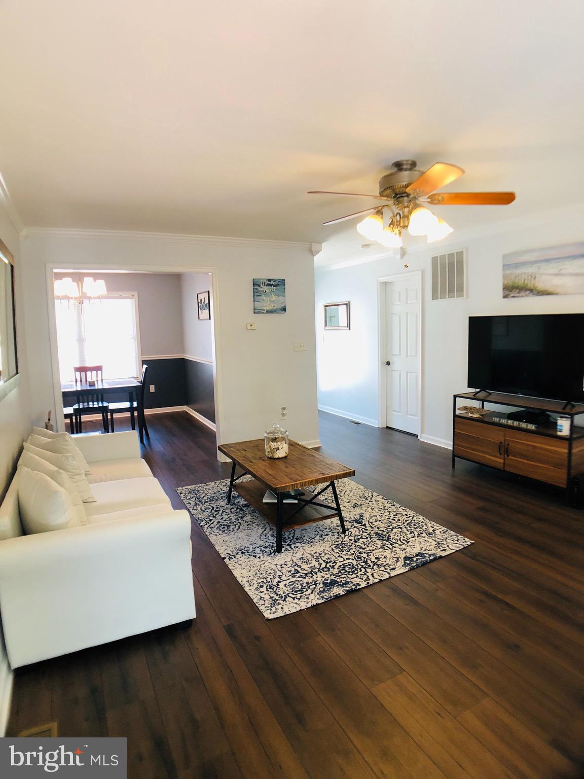 FORT HILL FARMS - Residential