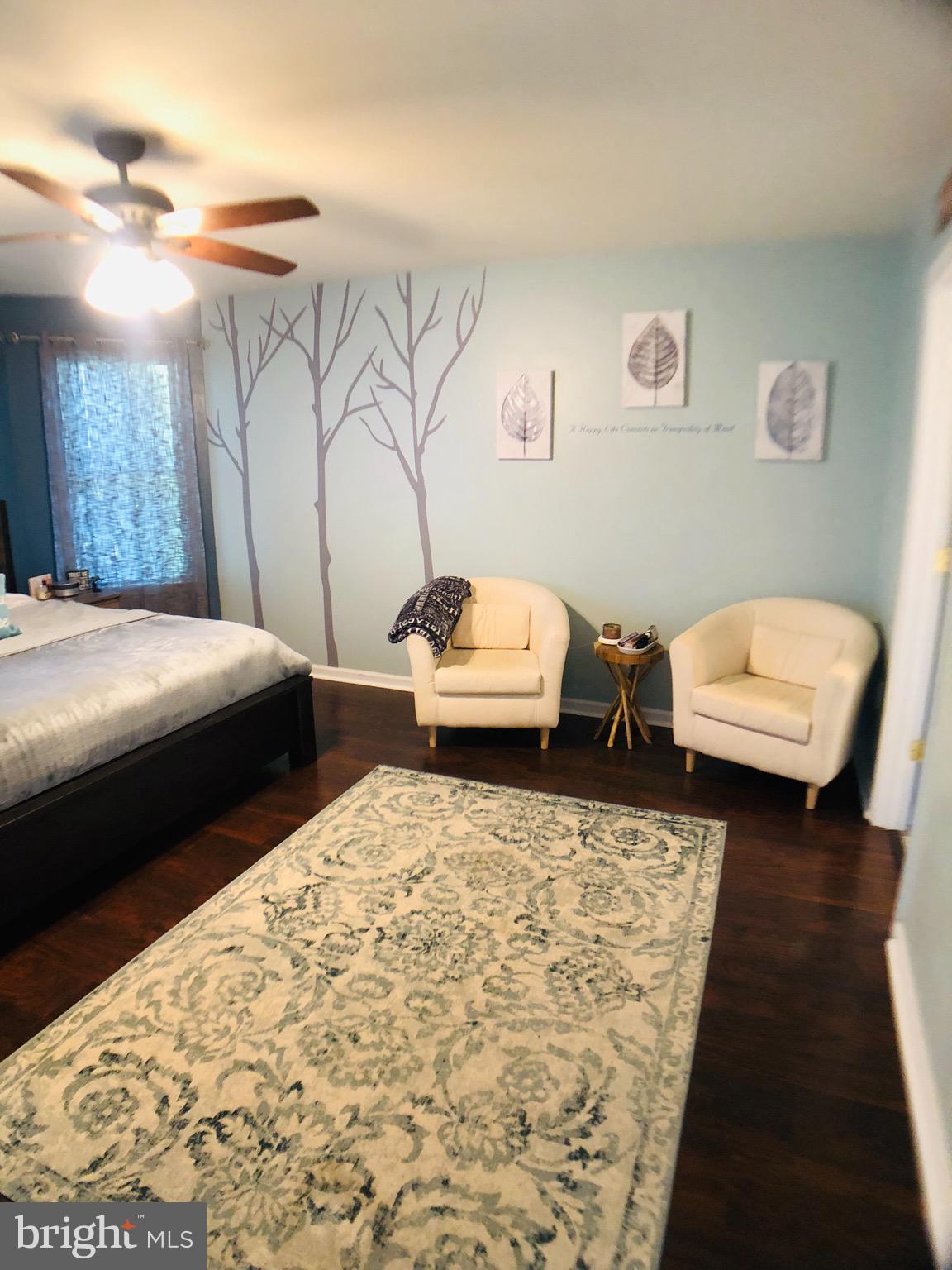 FORT HILL FARMS - Residential