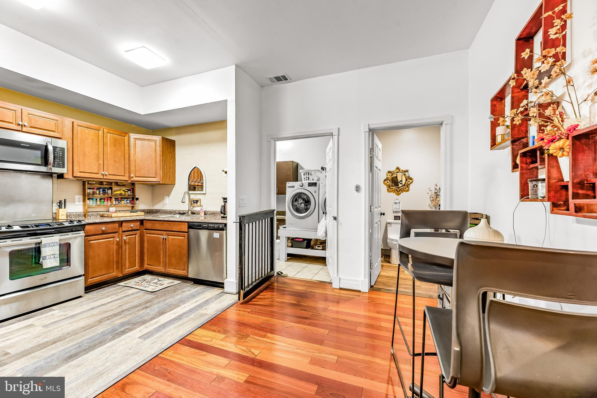 KENWOOD BEACH - Residential