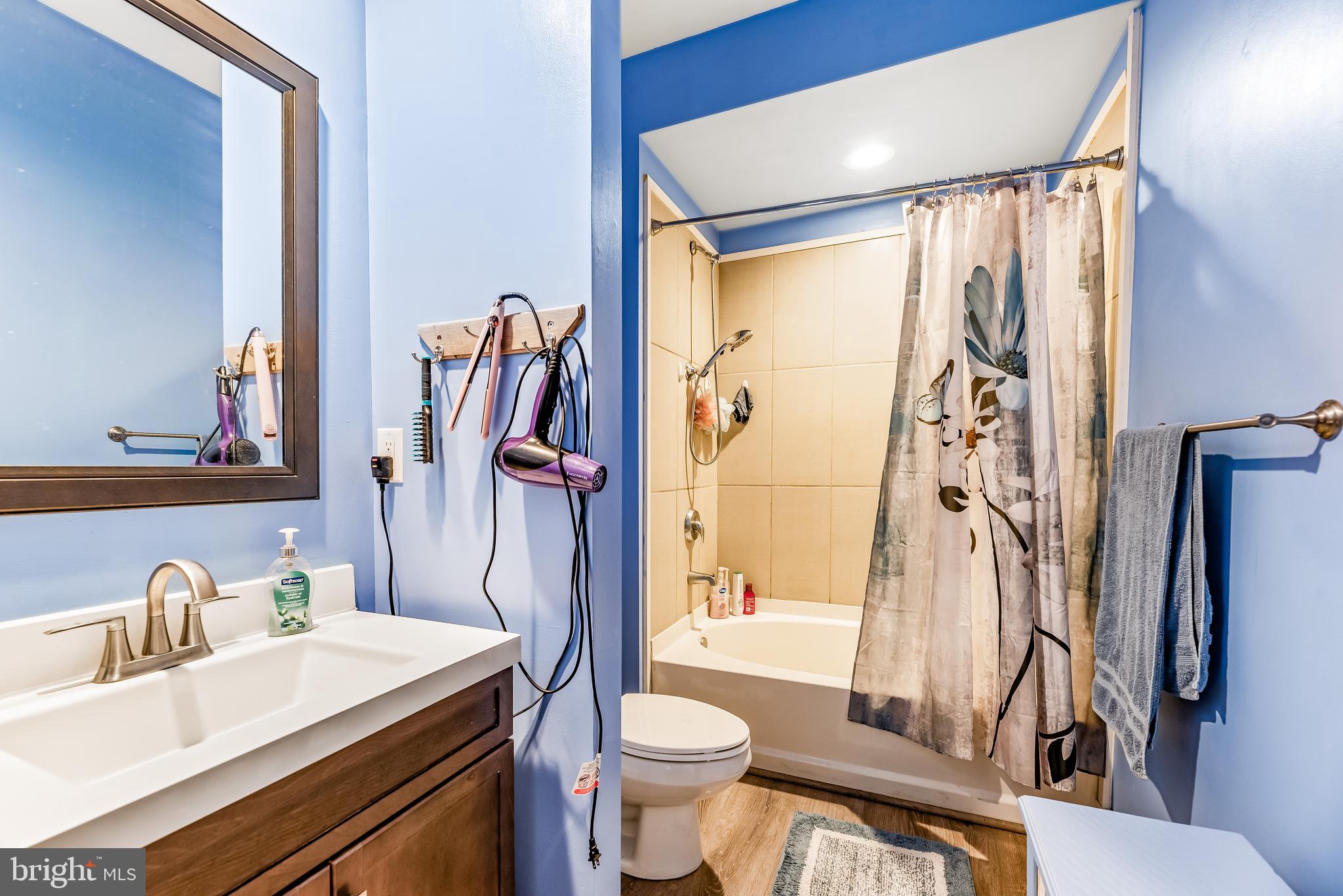 KENWOOD BEACH - Residential