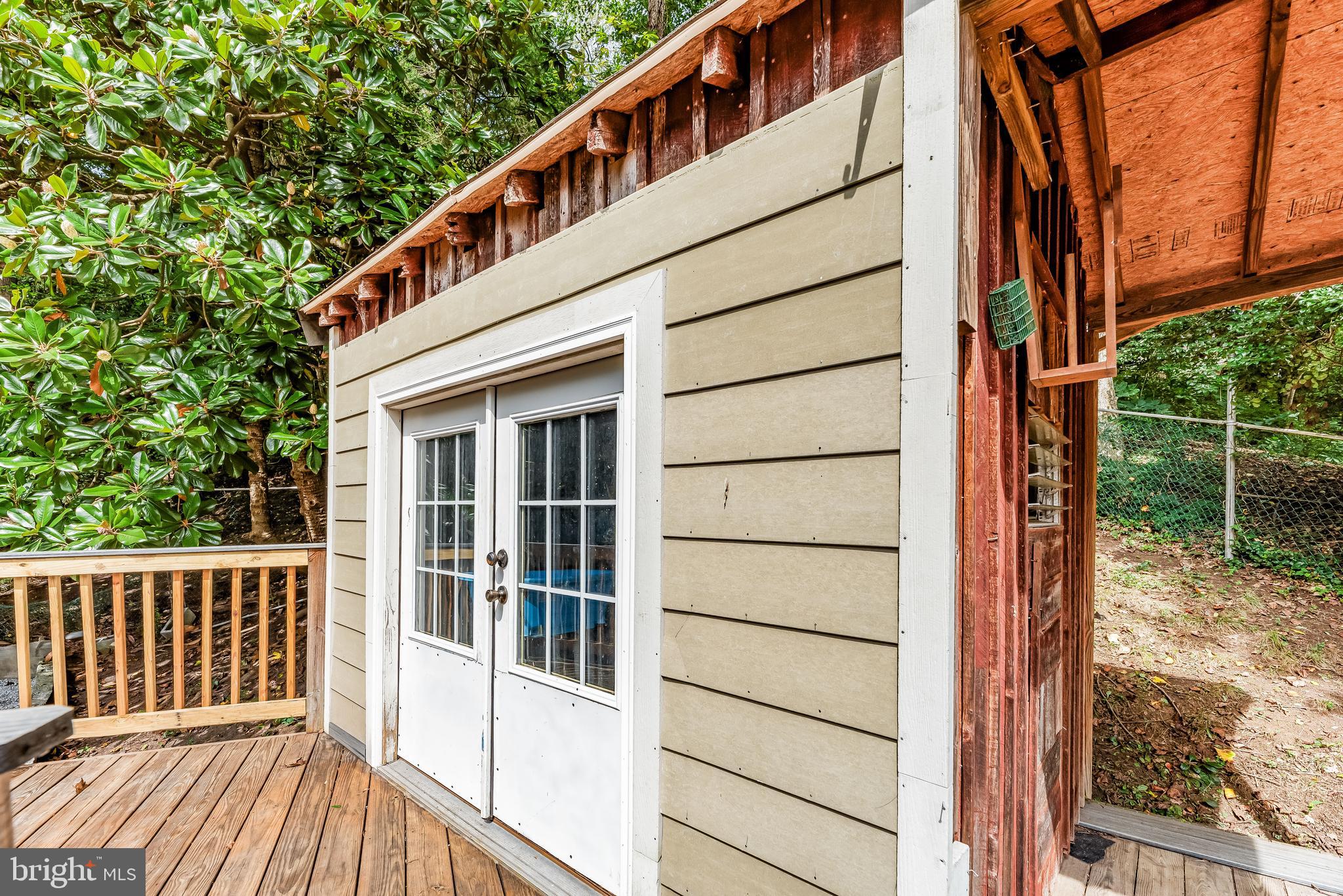 KENWOOD BEACH - Residential