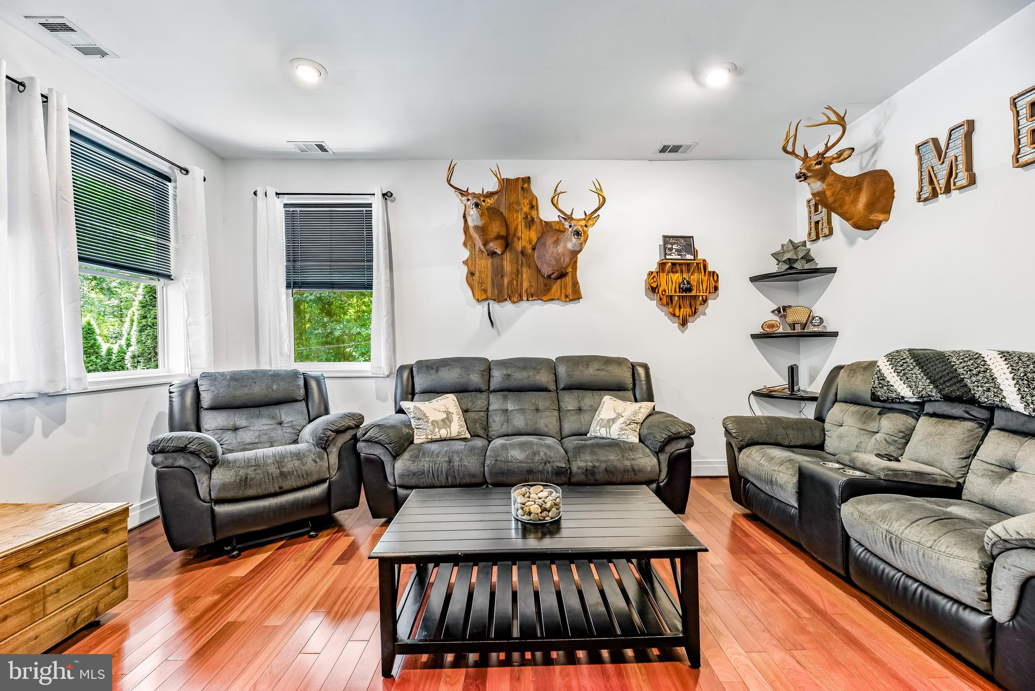 KENWOOD BEACH - Residential