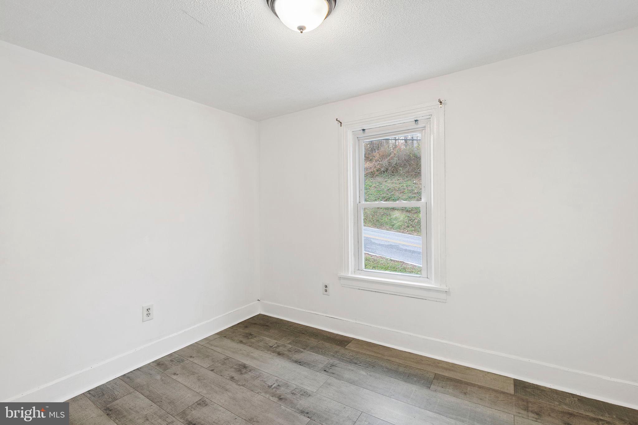 FREELAND - Residential