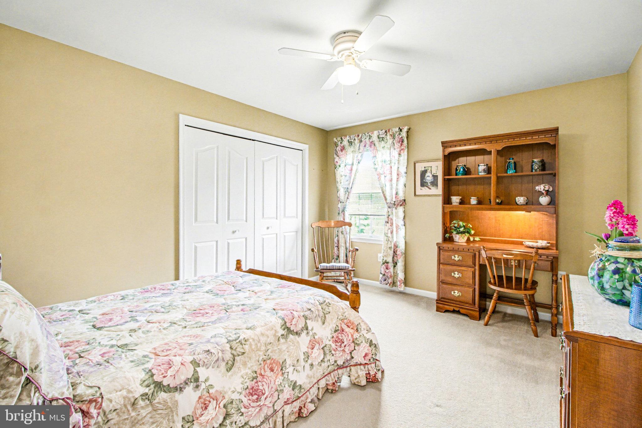 WESTBURY - Residential