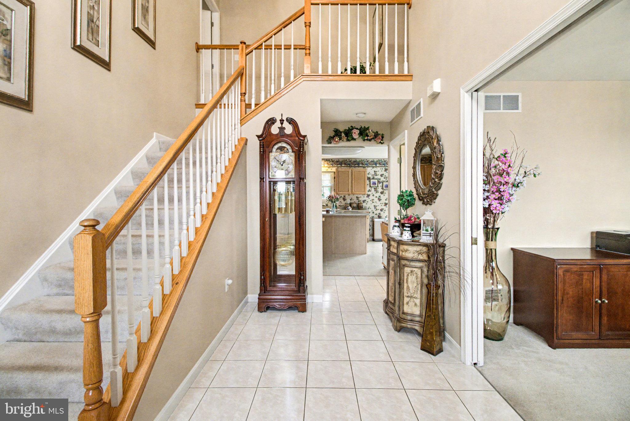 WESTBURY - Residential