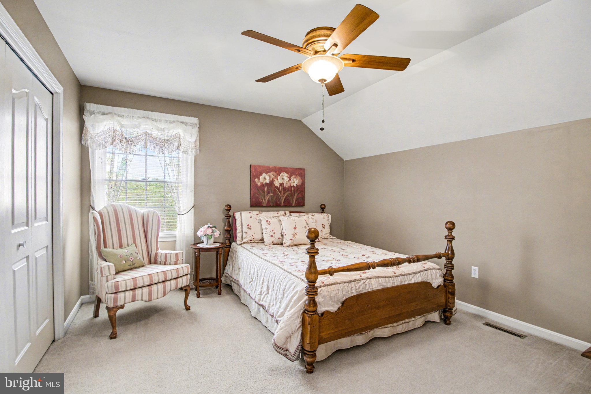 WESTBURY - Residential