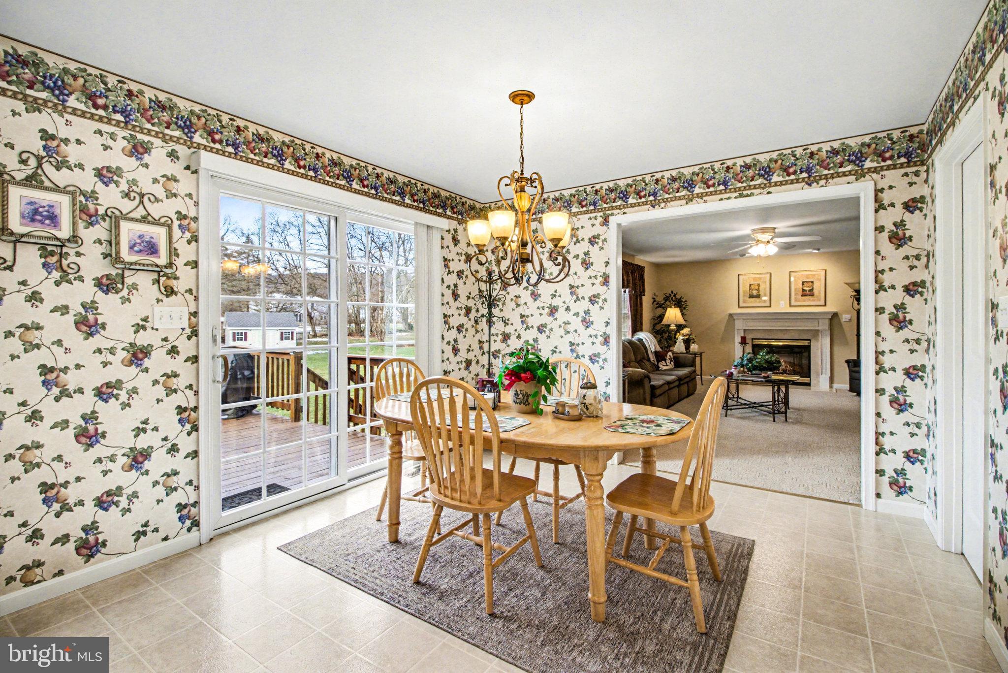 WESTBURY - Residential