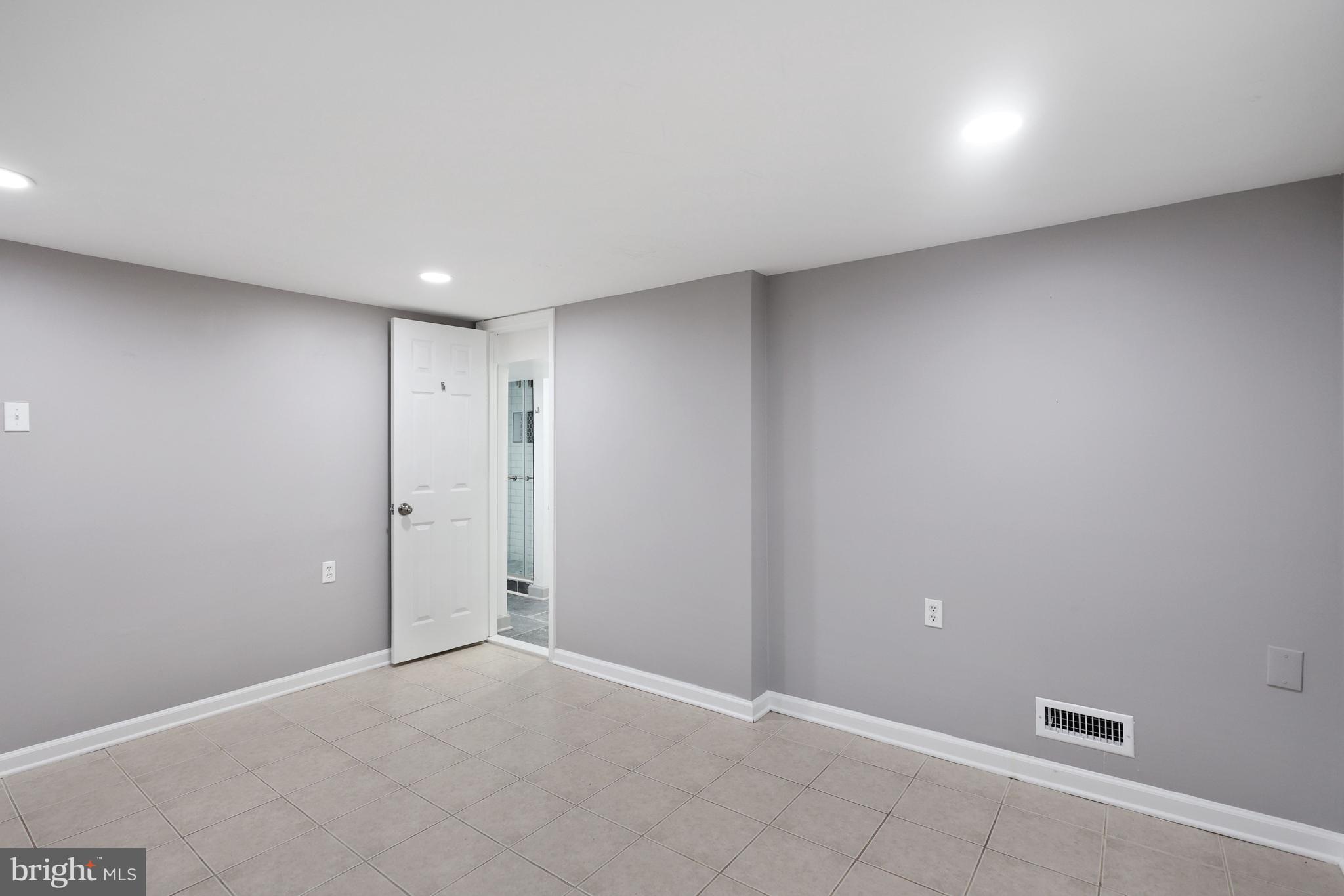 DALECREST - Residential