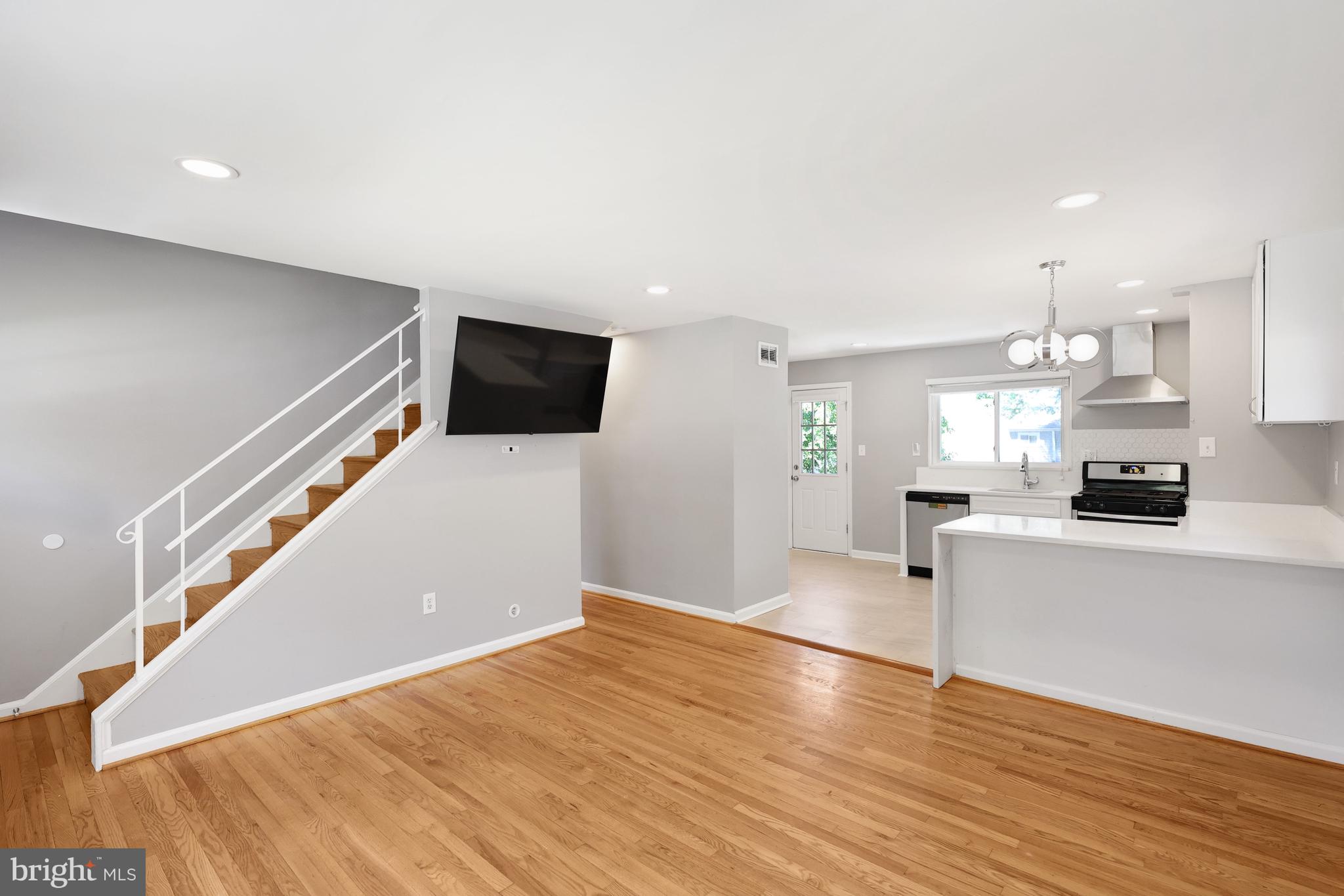 DALECREST - Residential
