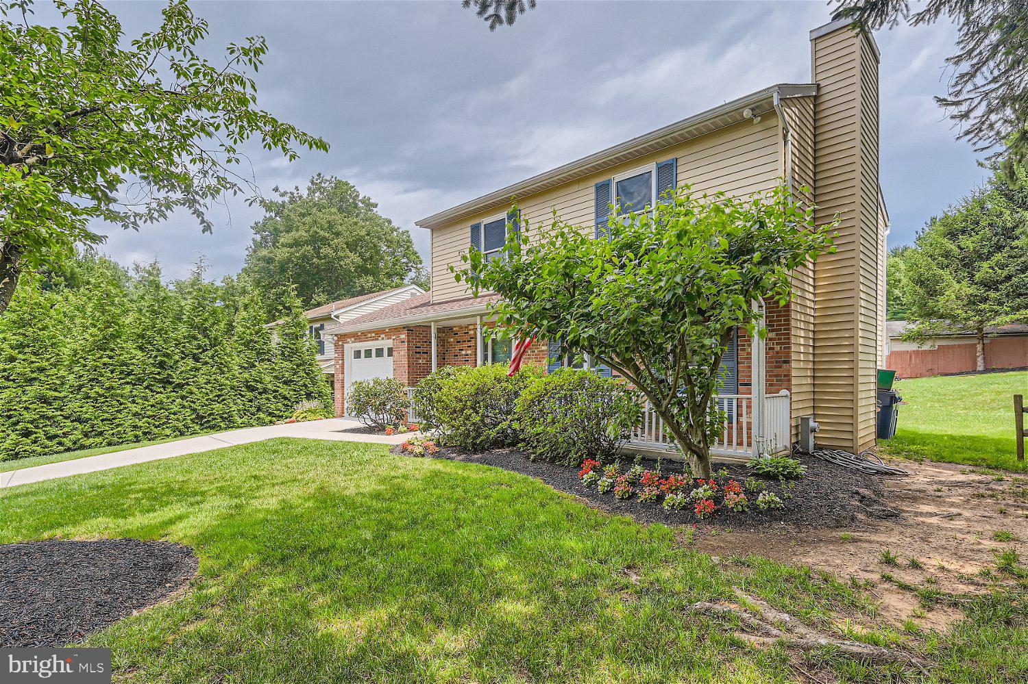 BRIMFIELD - Residential